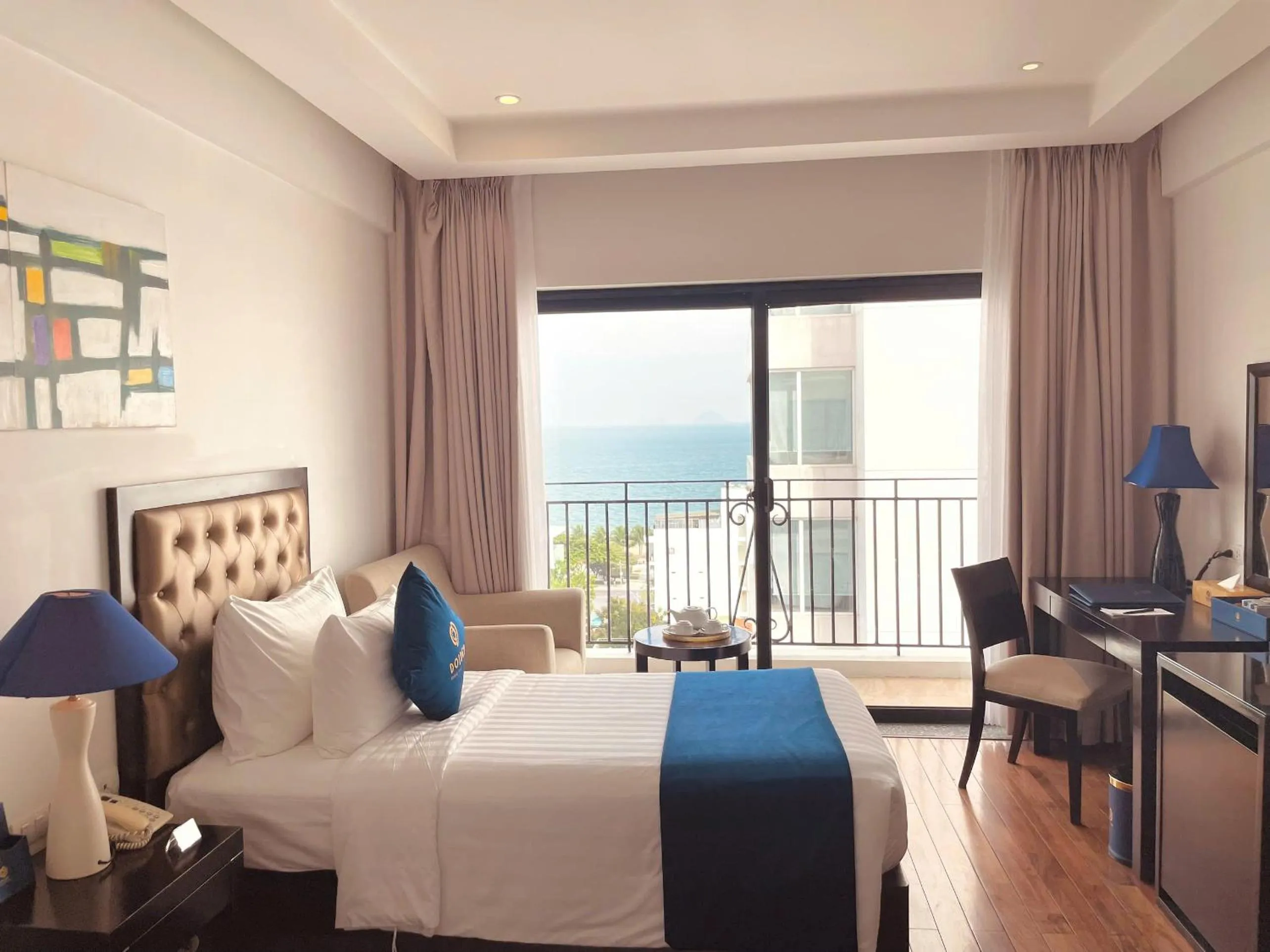 Bed in SANDALS ISLAND HOTEL