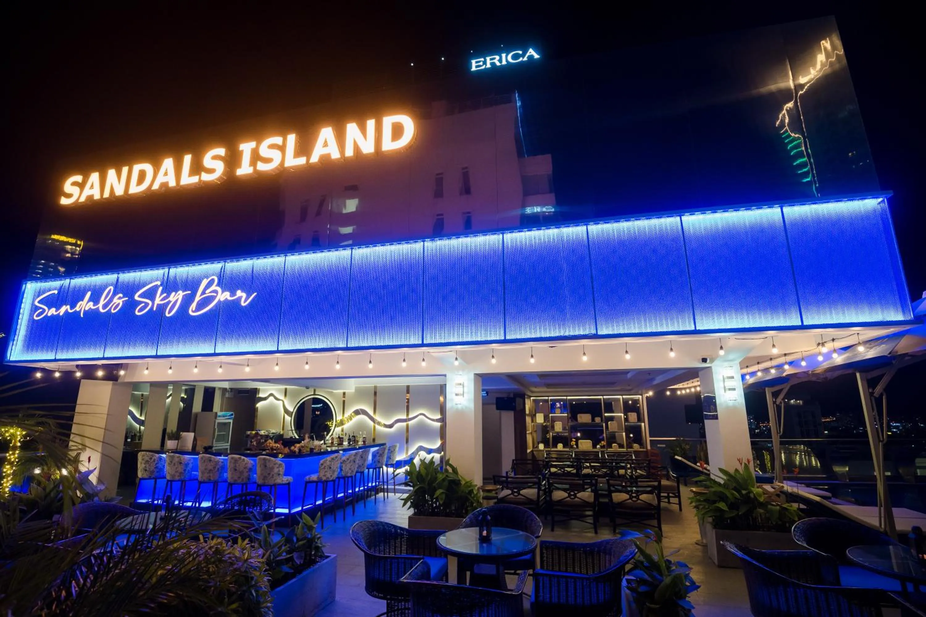 Night in SANDALS ISLAND HOTEL