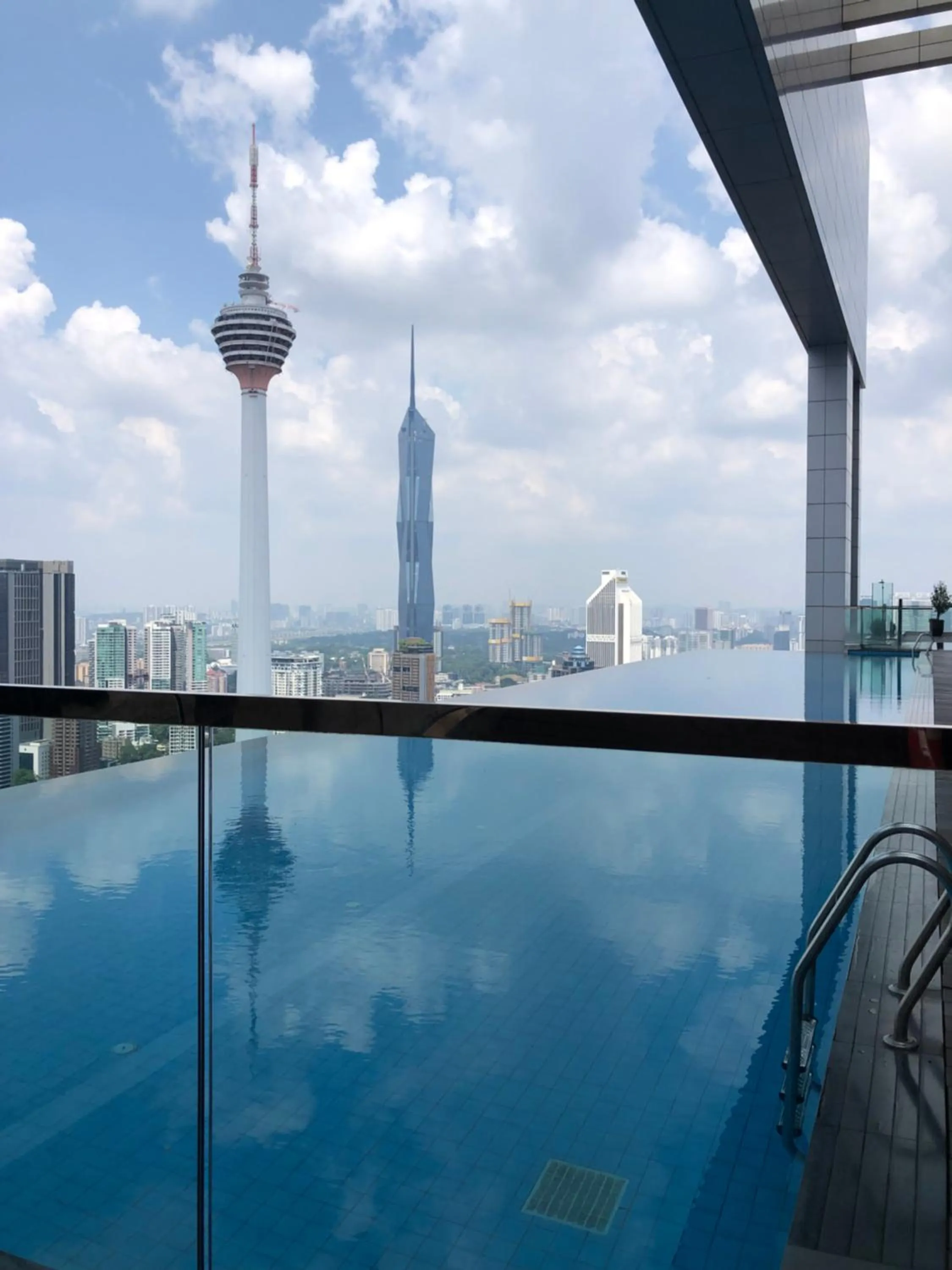 Swimming pool in Platinum Suites Tower 1 Kuala Lumpur
