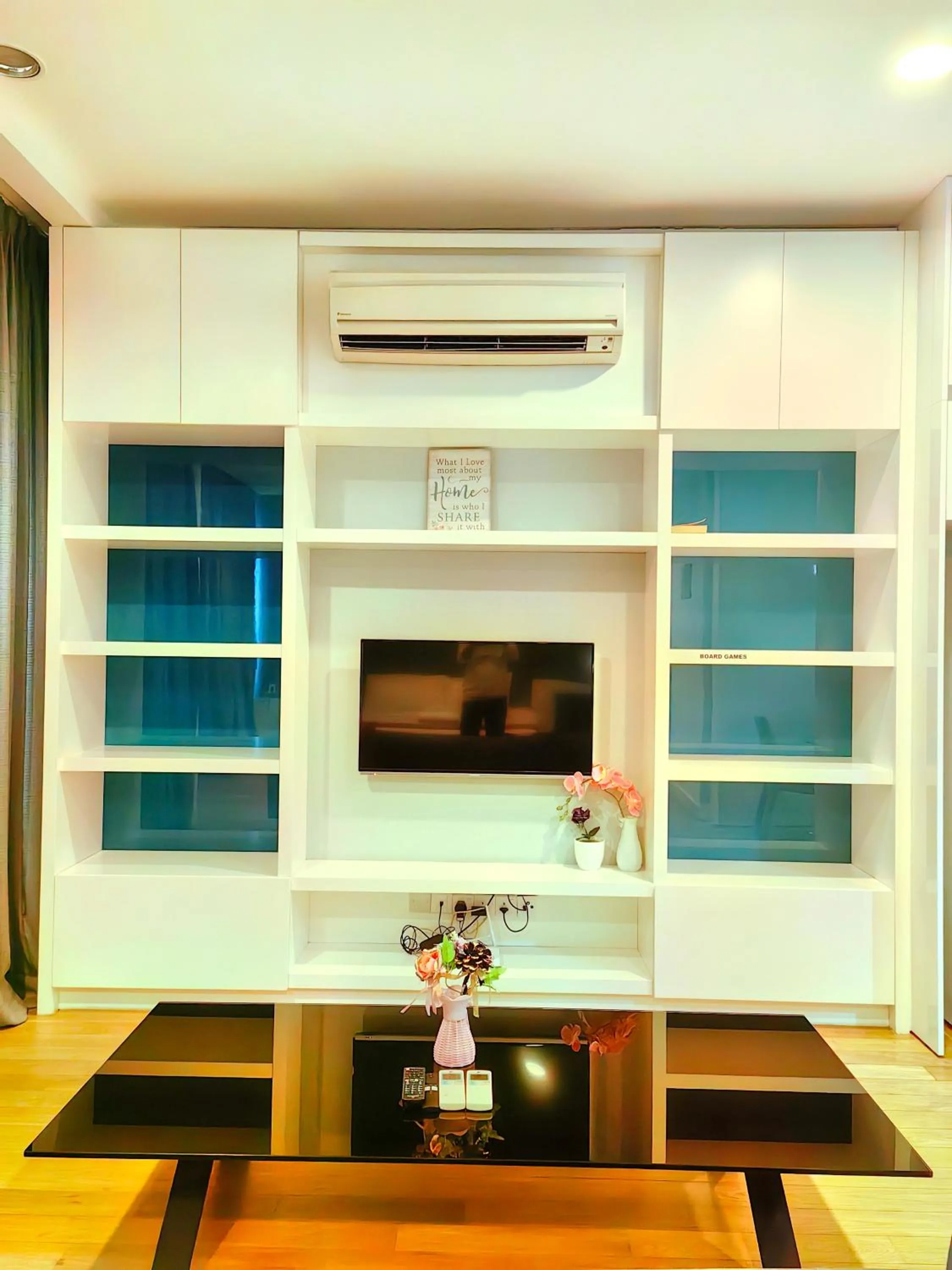 TV and multimedia in Platinum Suites Tower 1 Kuala Lumpur