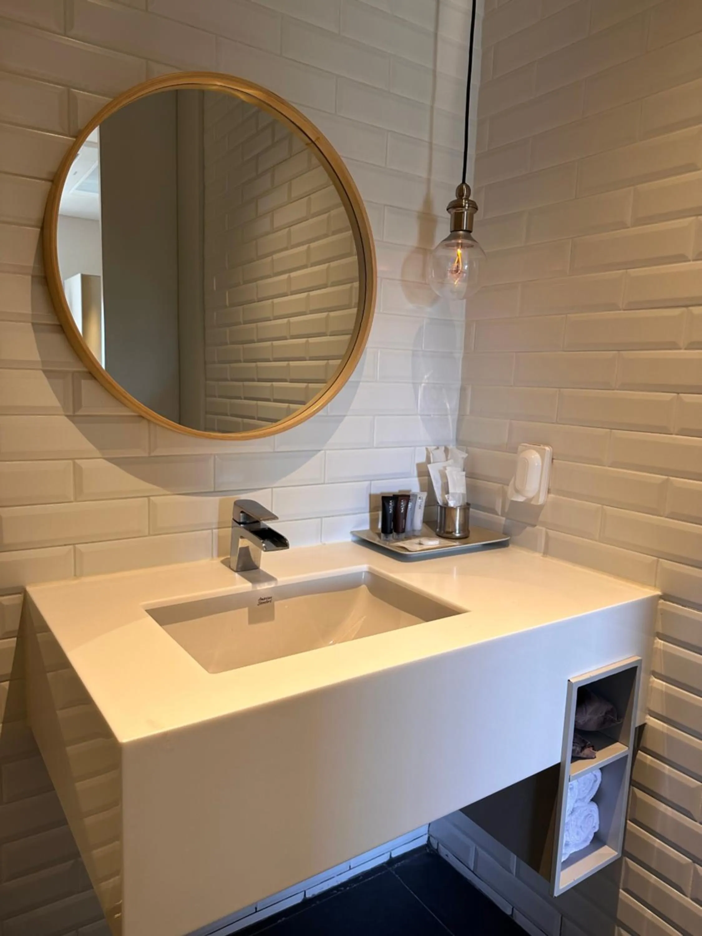 Bathroom in Gwangju Hotel the spot