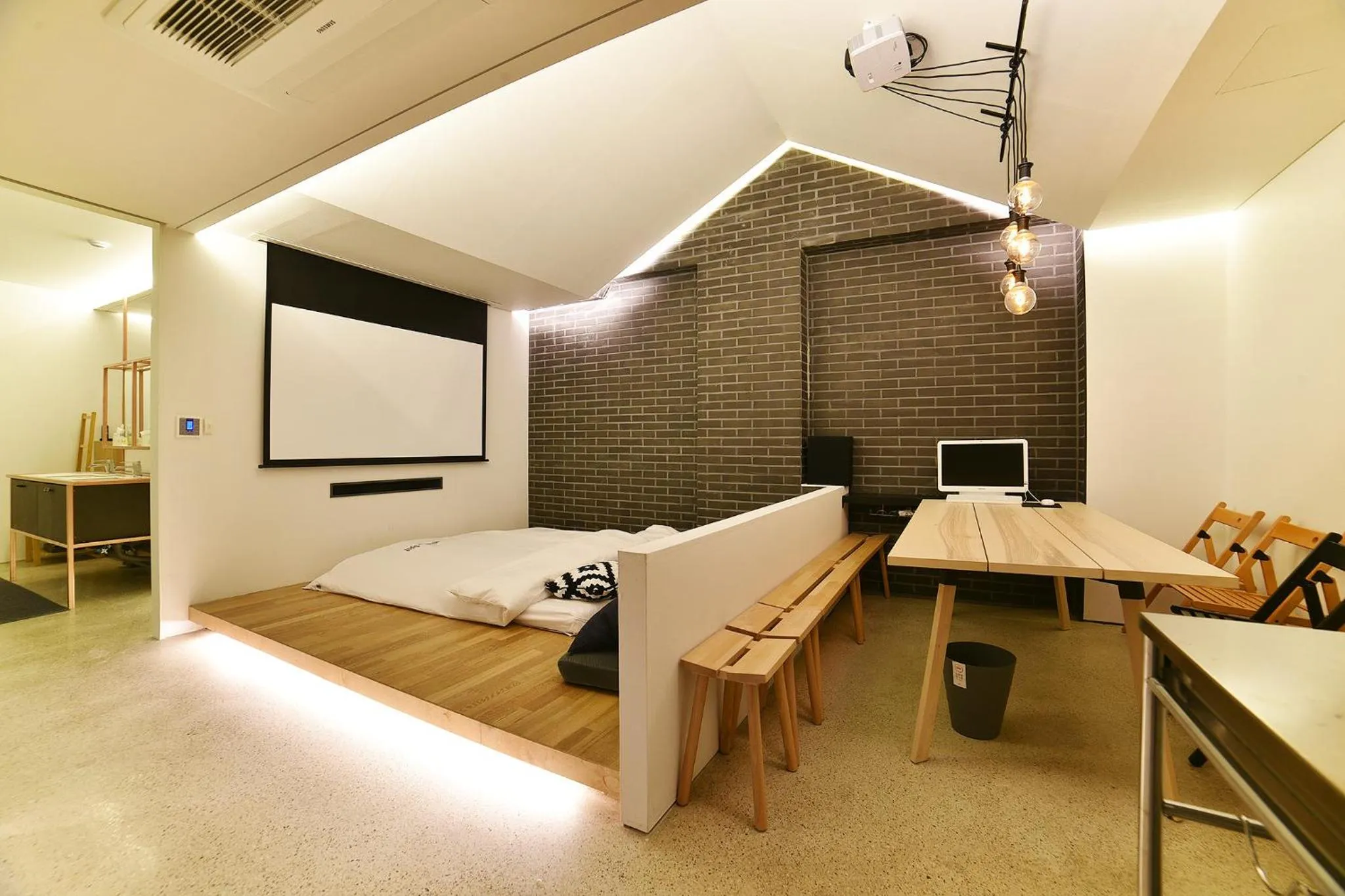 Seating area in Gwangju Hotel the spot