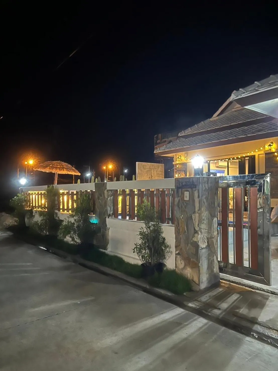 Night in LV Villa Cha-am