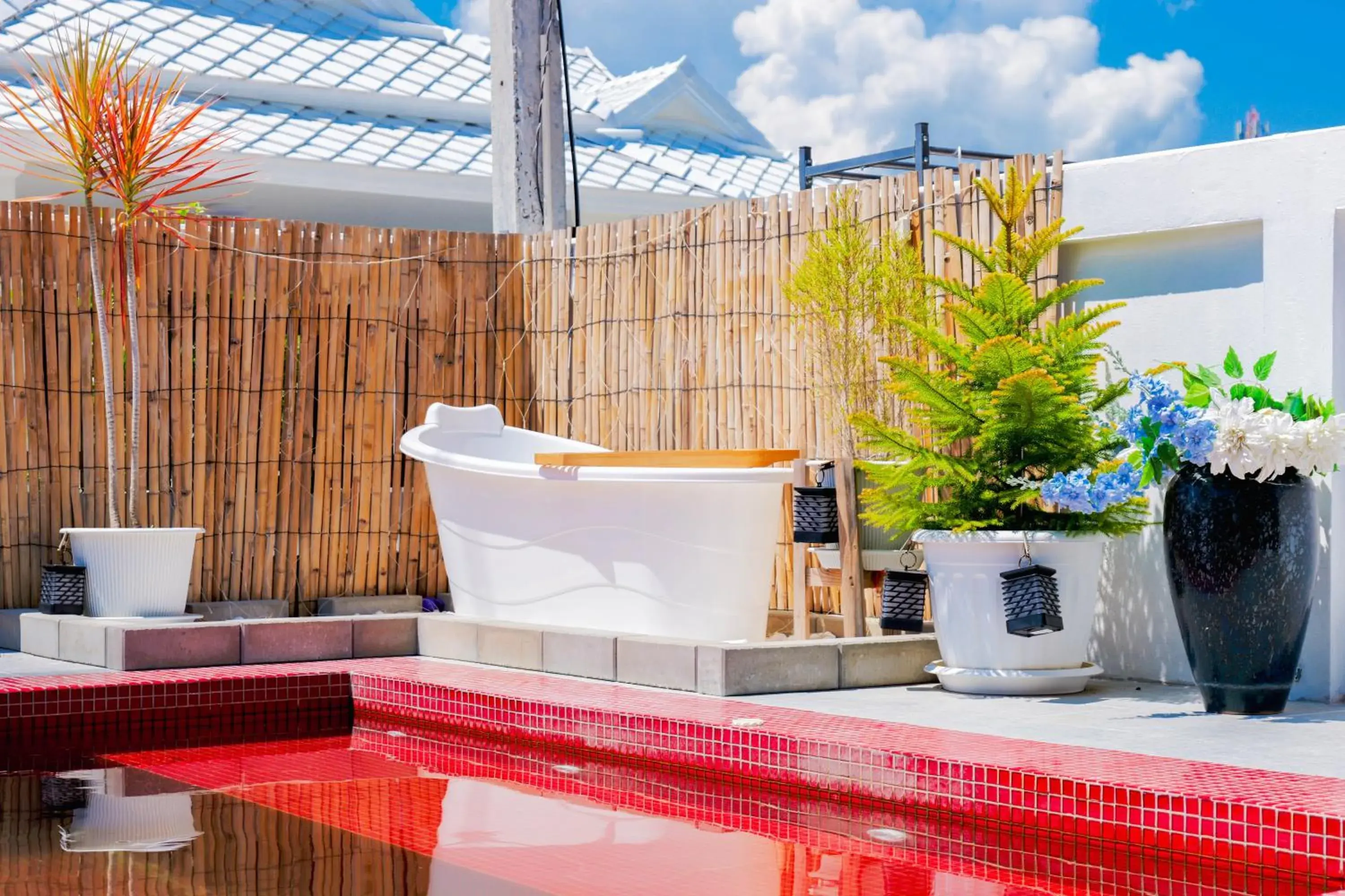 Pool view in LV Villa Cha-am Pool view in LV Villa Cha-am