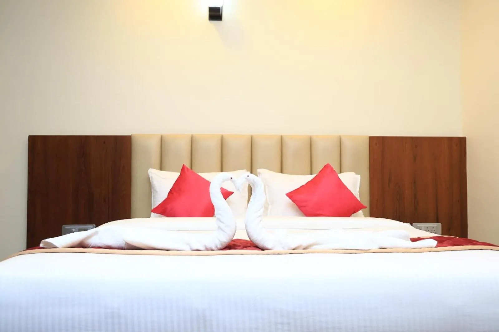 Bed in Hotel Anand Grand