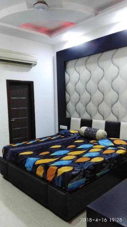 Bedroom in Hotel O Revoli