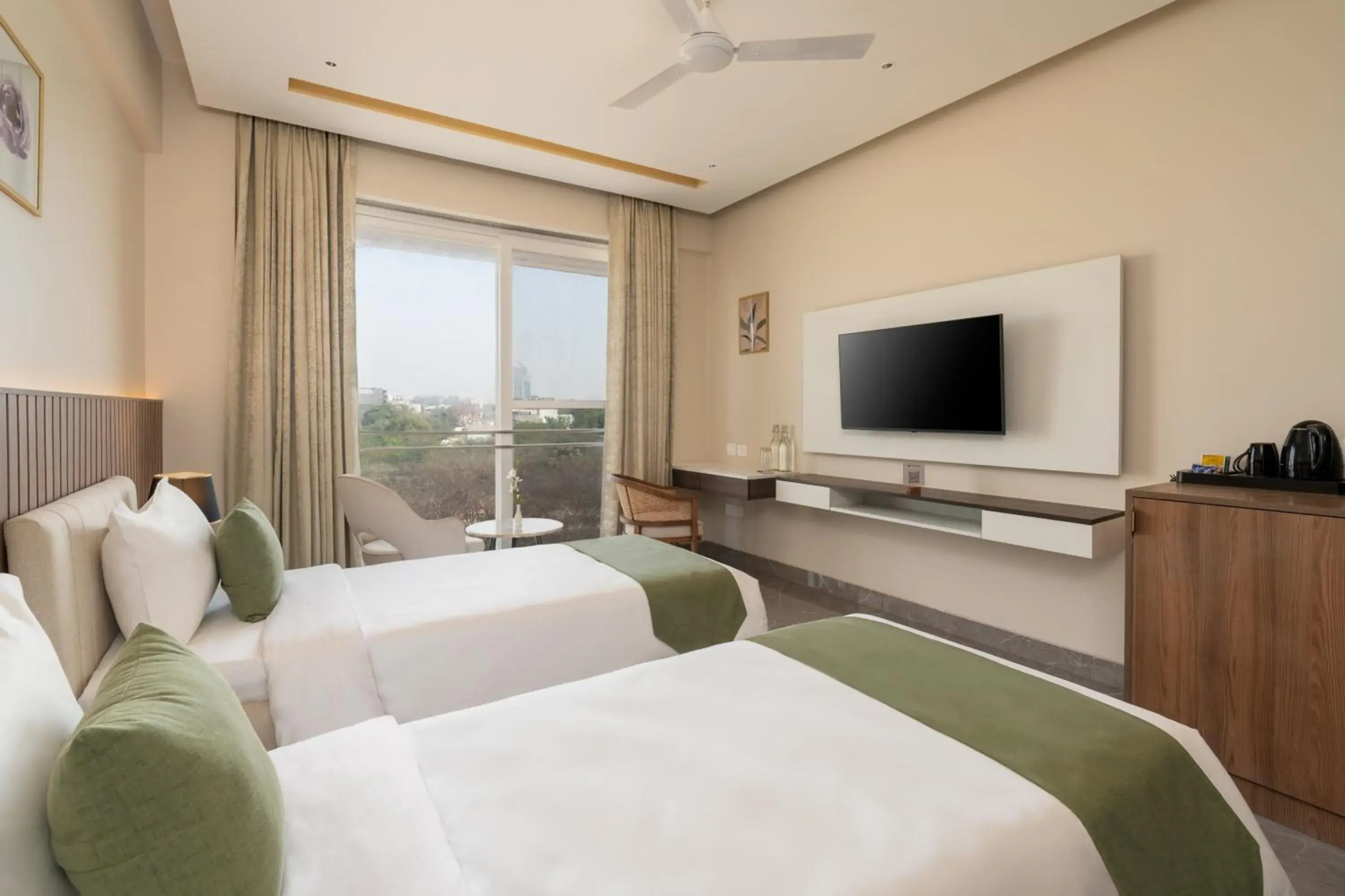 Bedroom, Bed in Foxtrail, Sector 42 - AM Hotel Kollection Bedroom, Bed in Foxtrail, Sector 42 - AM Hotel Kollection