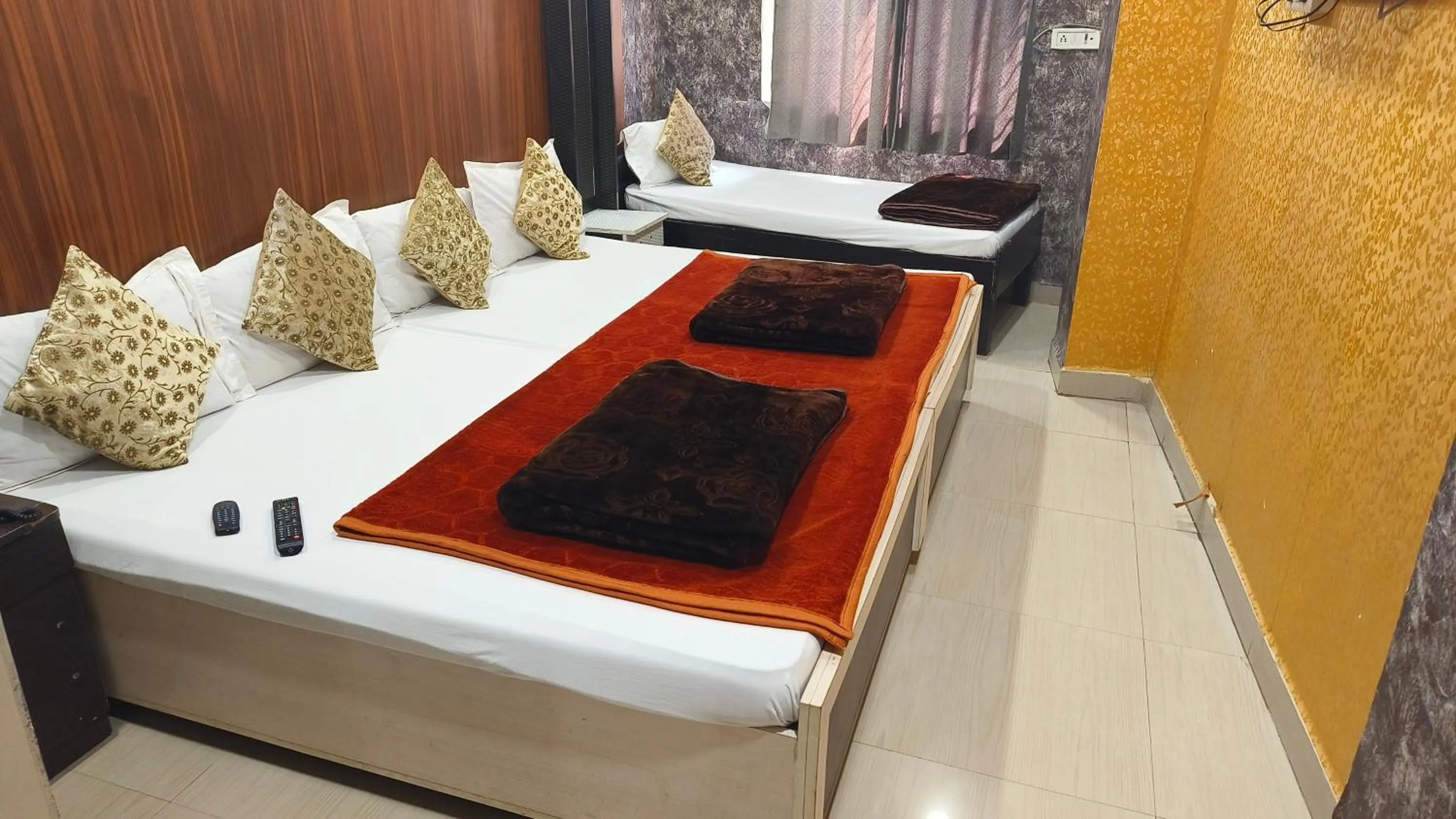 Bed in Shree Ram Nivas