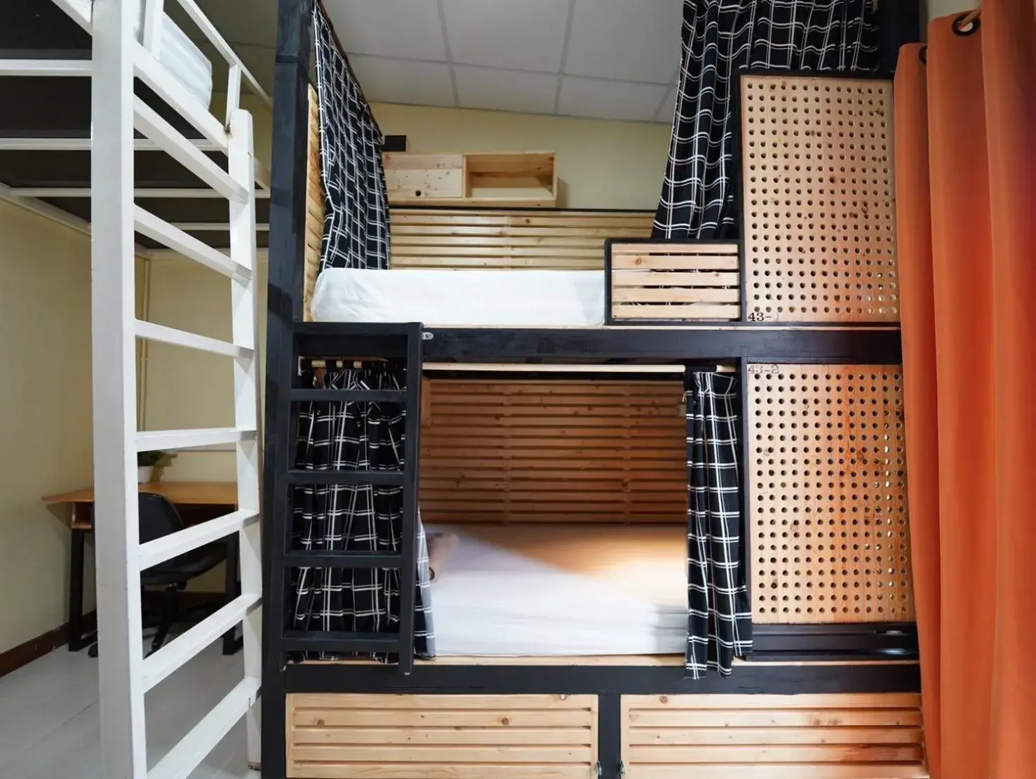 Bed in EZ Sleep @ Ratchada 19 Bed in EZ Sleep @ Ratchada 19