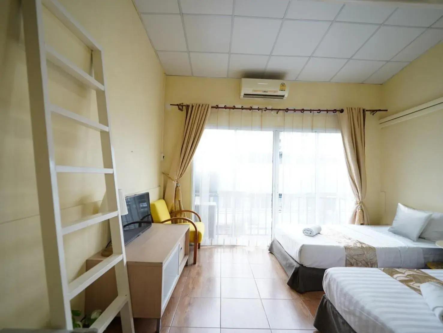 Bed in EZ Sleep @ Ratchada 19 Bed in EZ Sleep @ Ratchada 19