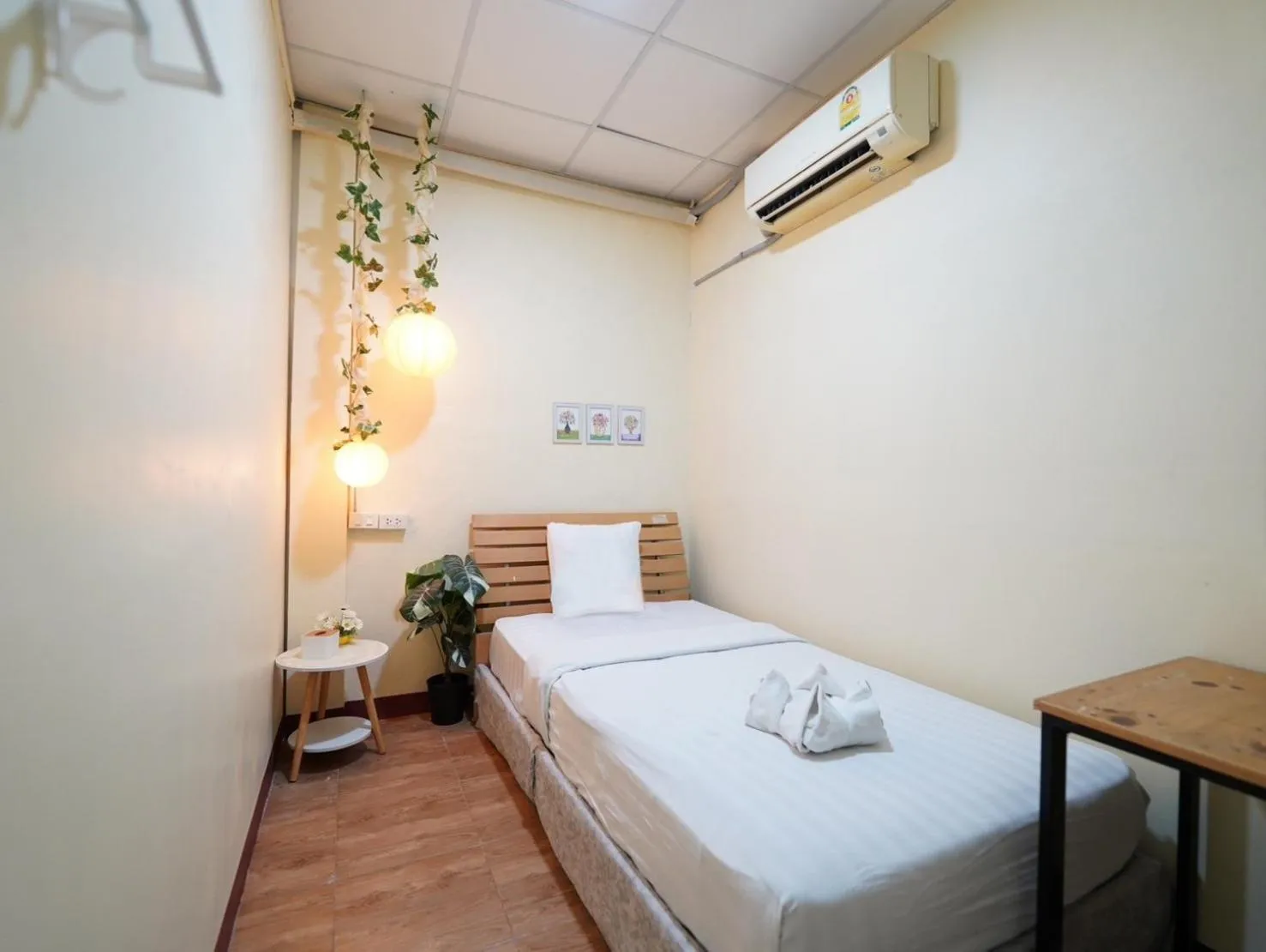 Bed in EZ Sleep @ Ratchada 19