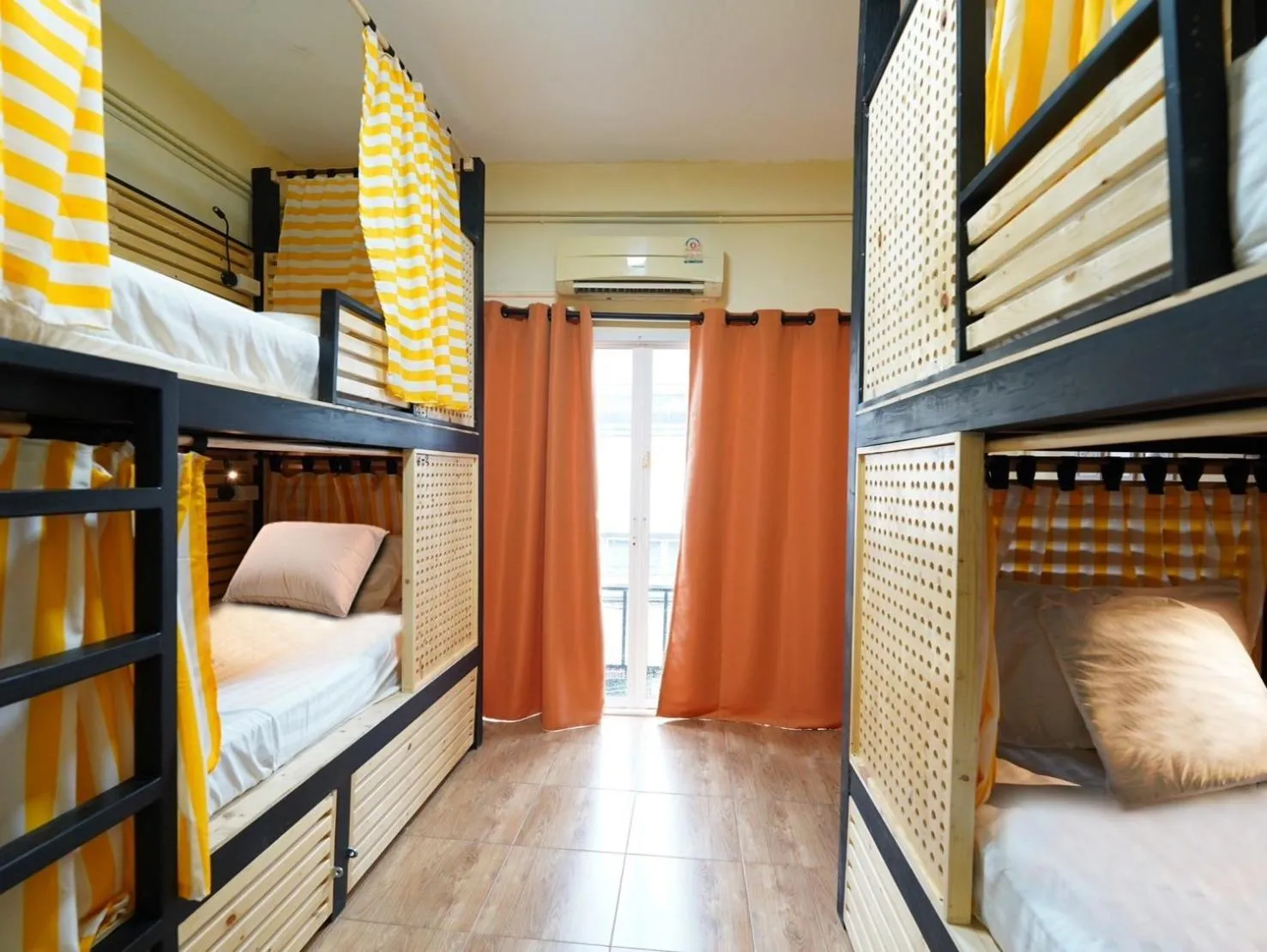 Bed in EZ Sleep @ Ratchada 19