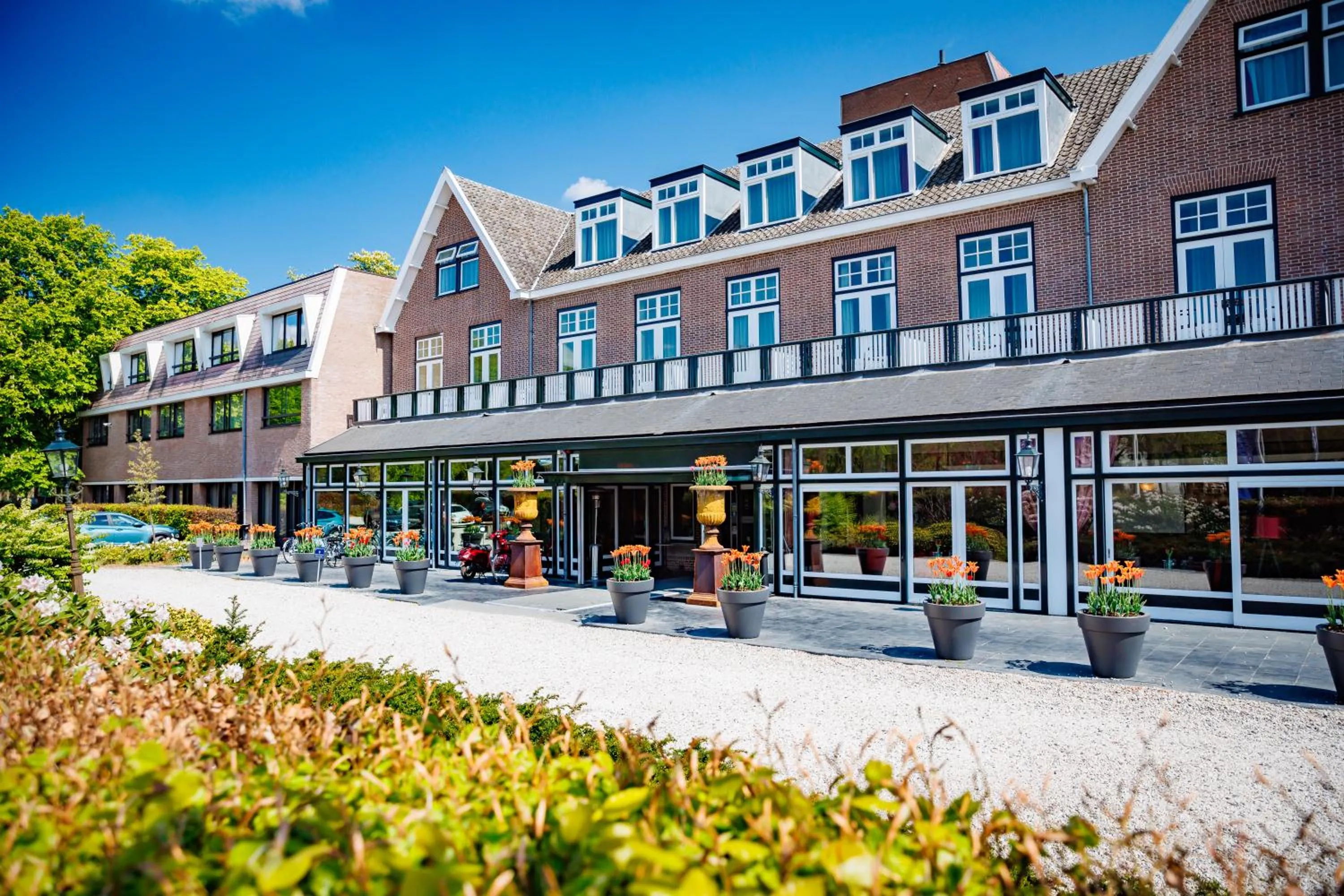 Property building in Bastion Hotel Apeldoorn Het Loo