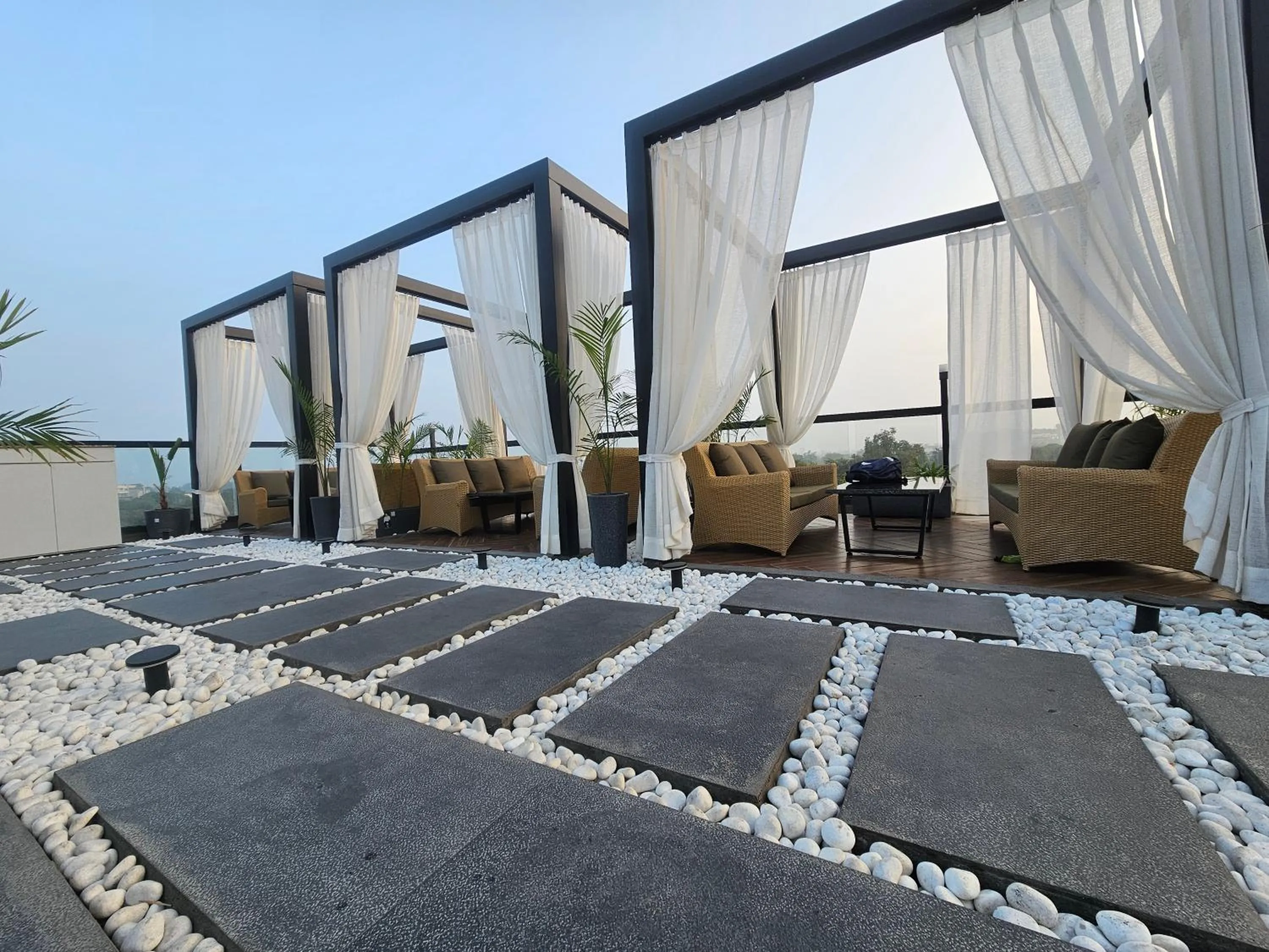 Restaurant/places to eat in Hotel Alwar Royals