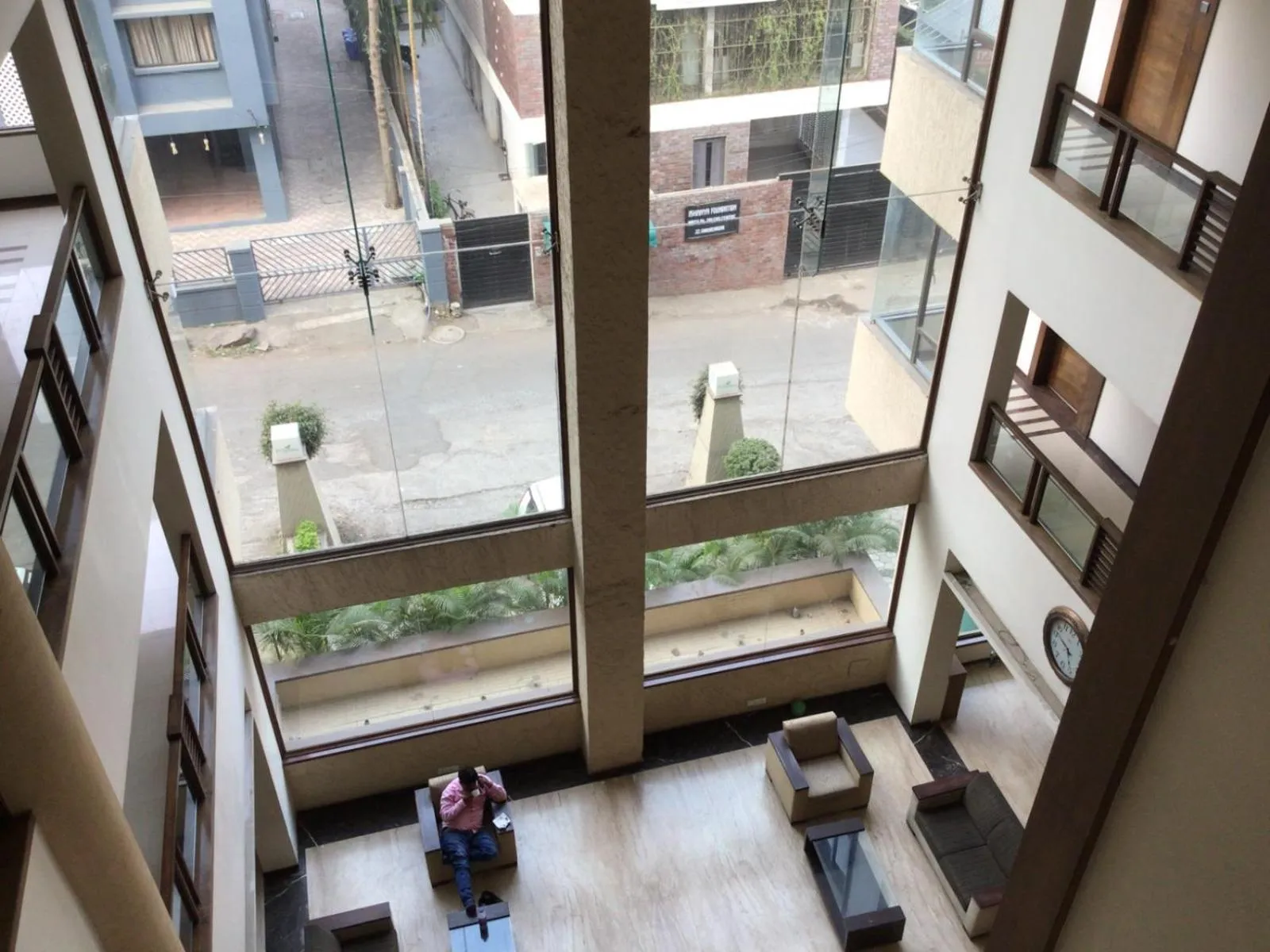 Communal lounge/ TV room in IVY Studio