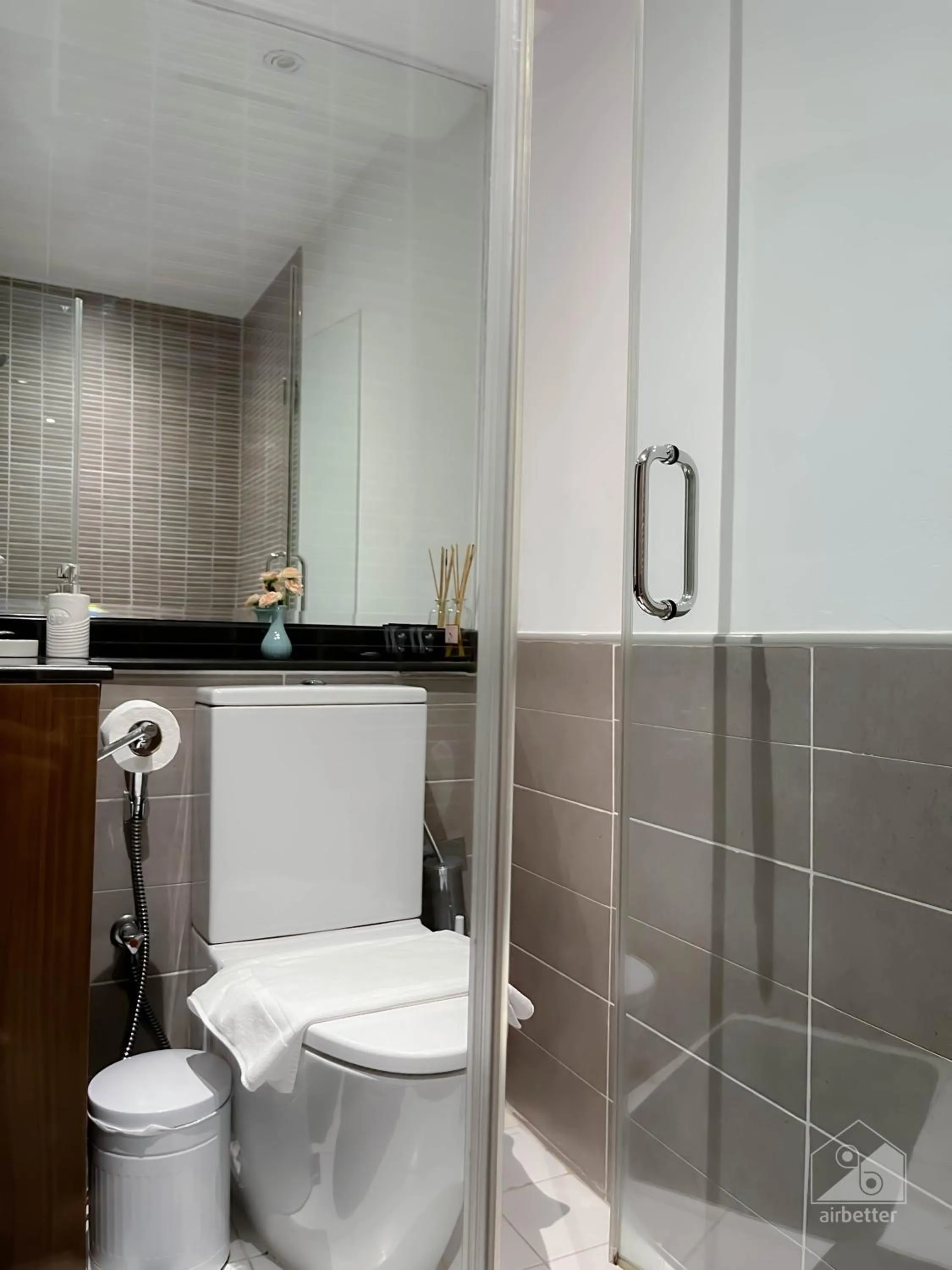 Shower in New! Ultimate Luxury 2Bedroom In Dubai Marina