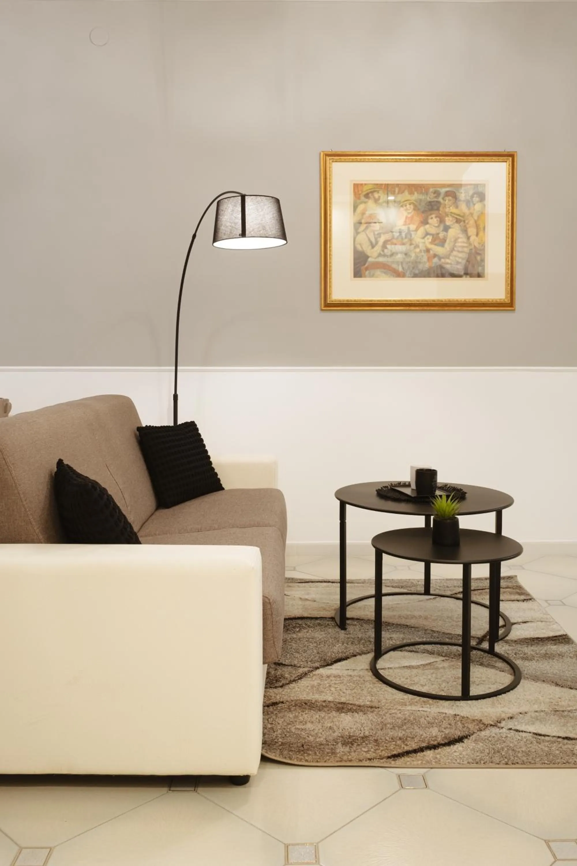 Communal lounge/ TV room in ALBERGO DIFFUSO Dimora Rossi Charme B&B