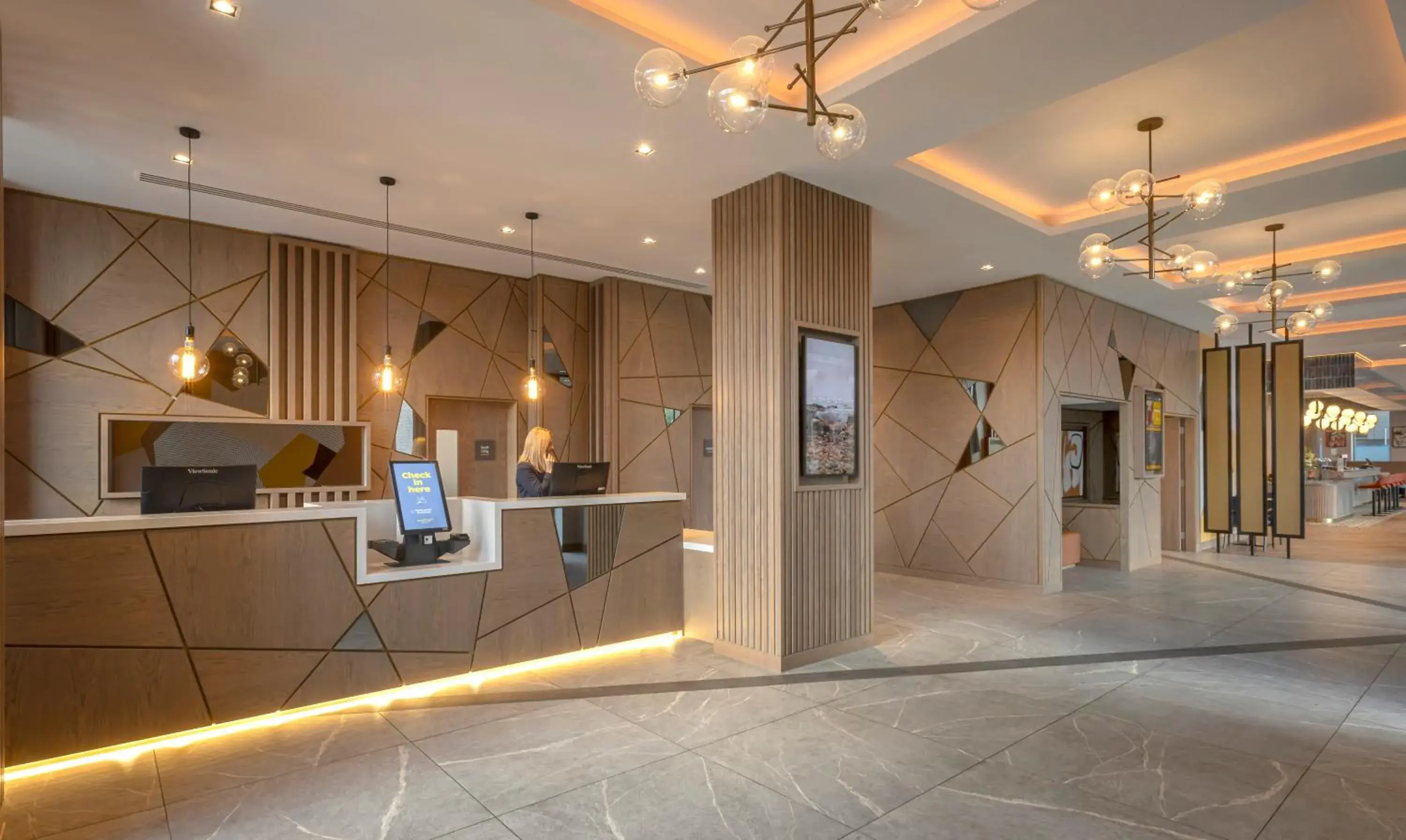 Lobby or reception in Maldron Hotel Liverpool City Centre Lobby or reception in Maldron Hotel Liverpool City Centre