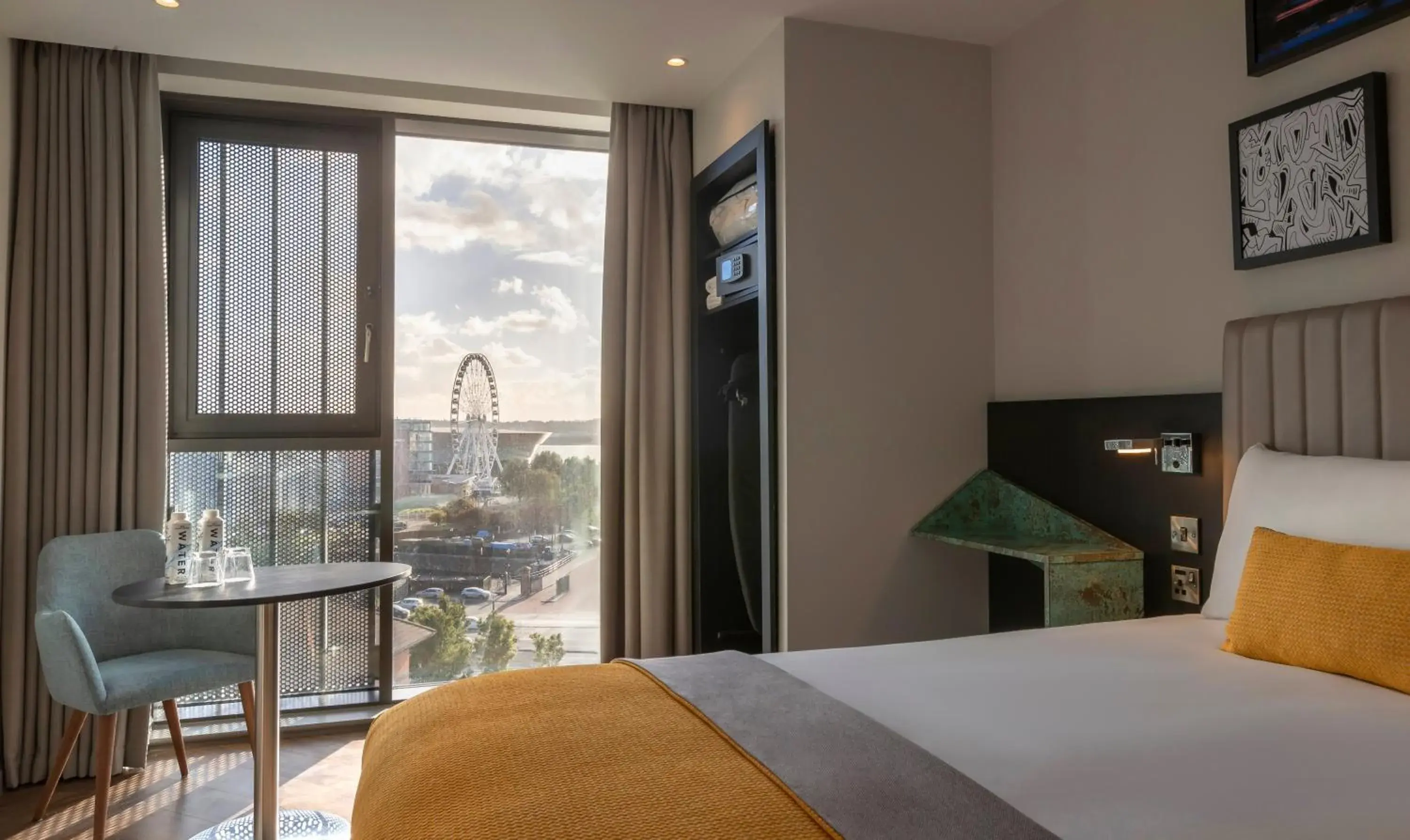 Bed in Maldron Hotel Liverpool City Centre Bed in Maldron Hotel Liverpool City Centre