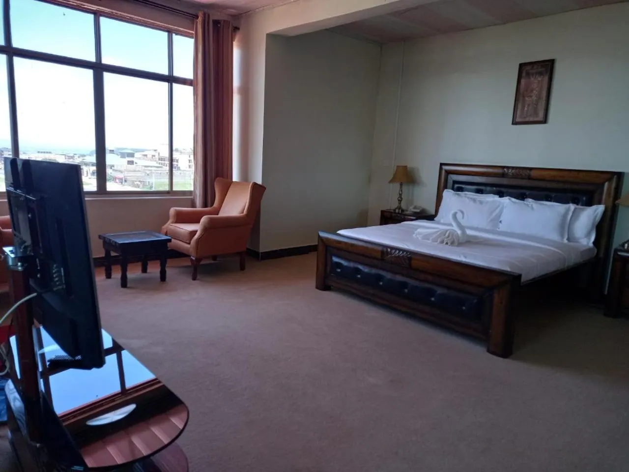 Newstead hotel naivasha