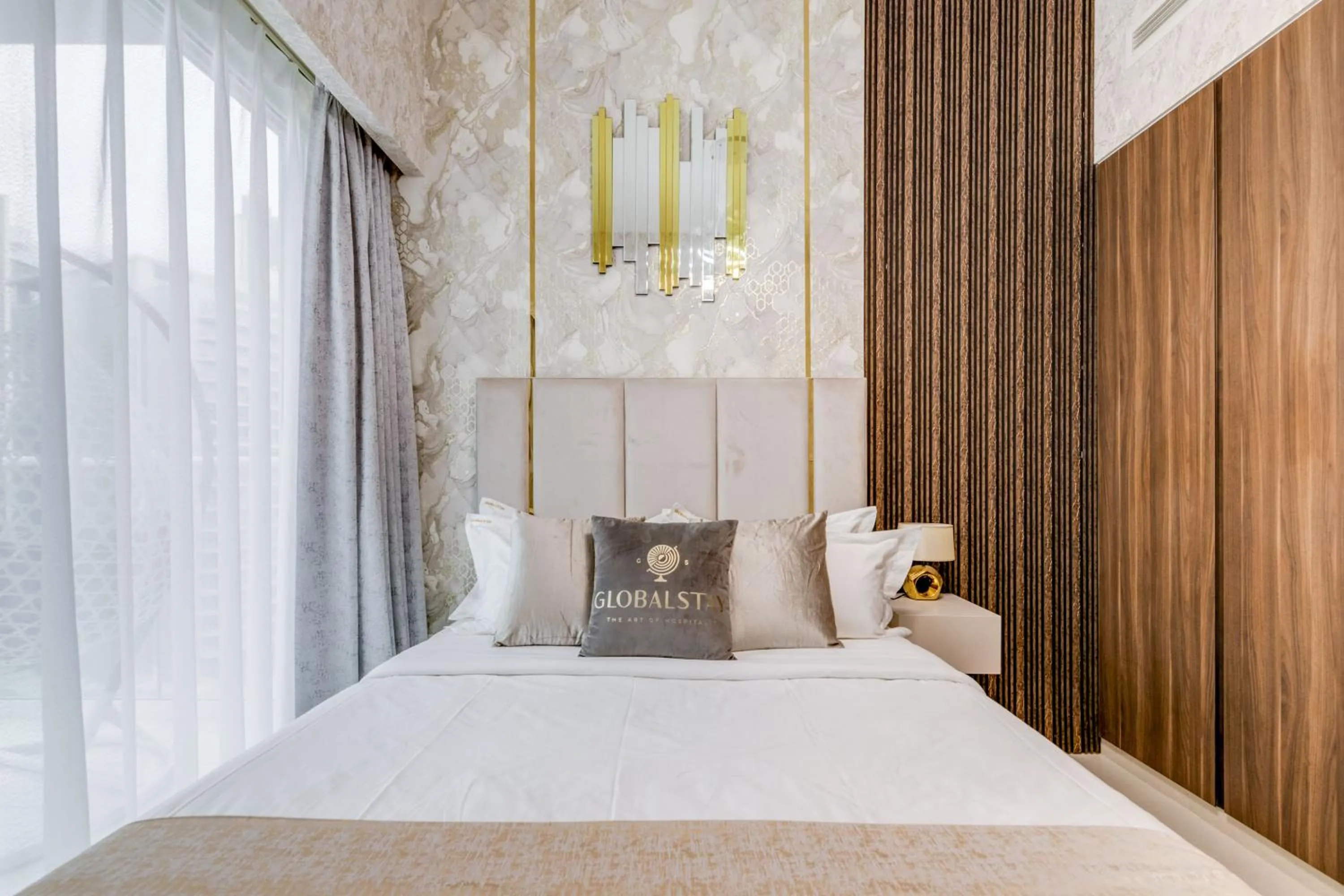 Bed in GLOBALSTAY. Luxury Apartments Near The Dubai Canal