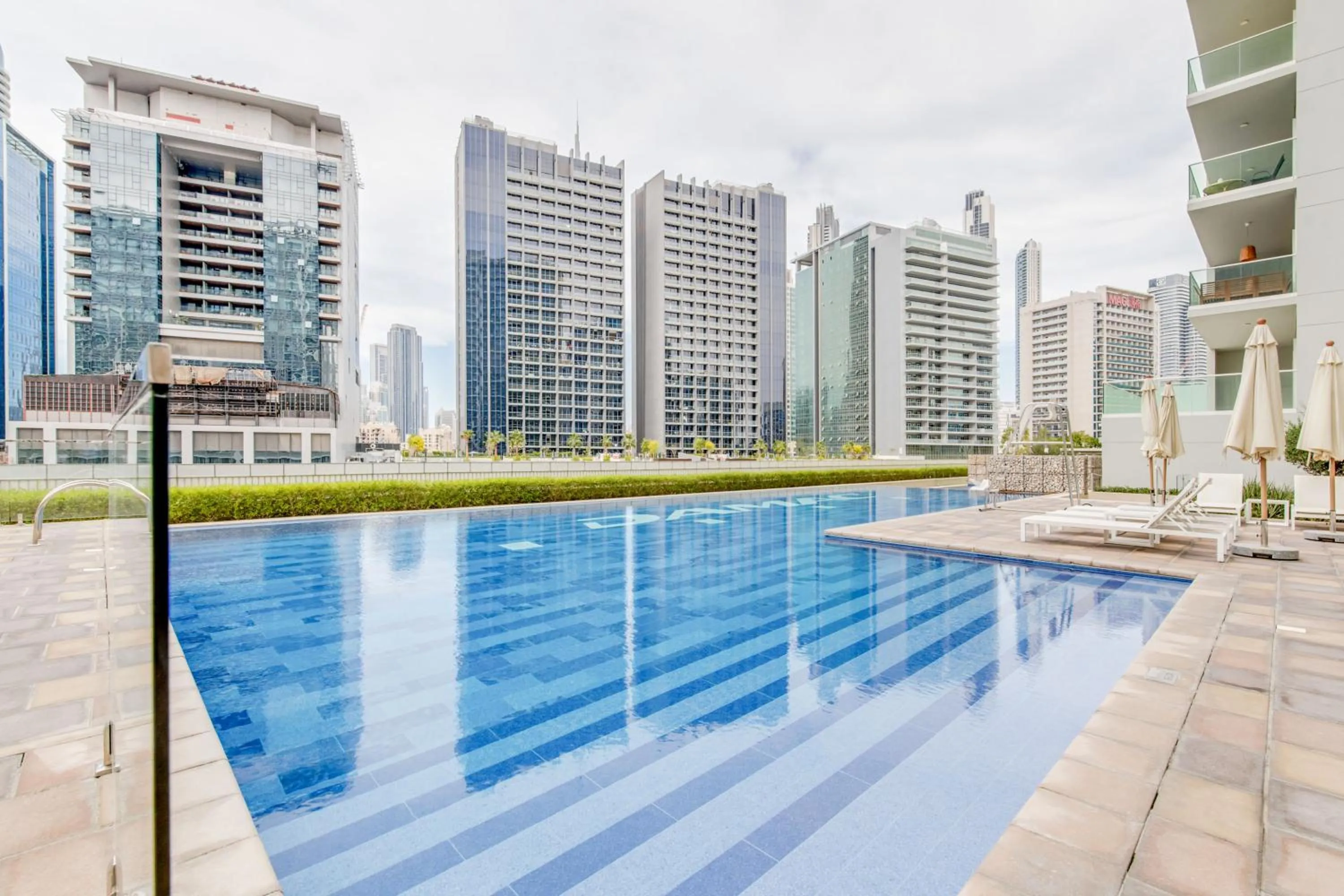 Day in GLOBALSTAY. Luxury Apartments Near The Dubai Canal