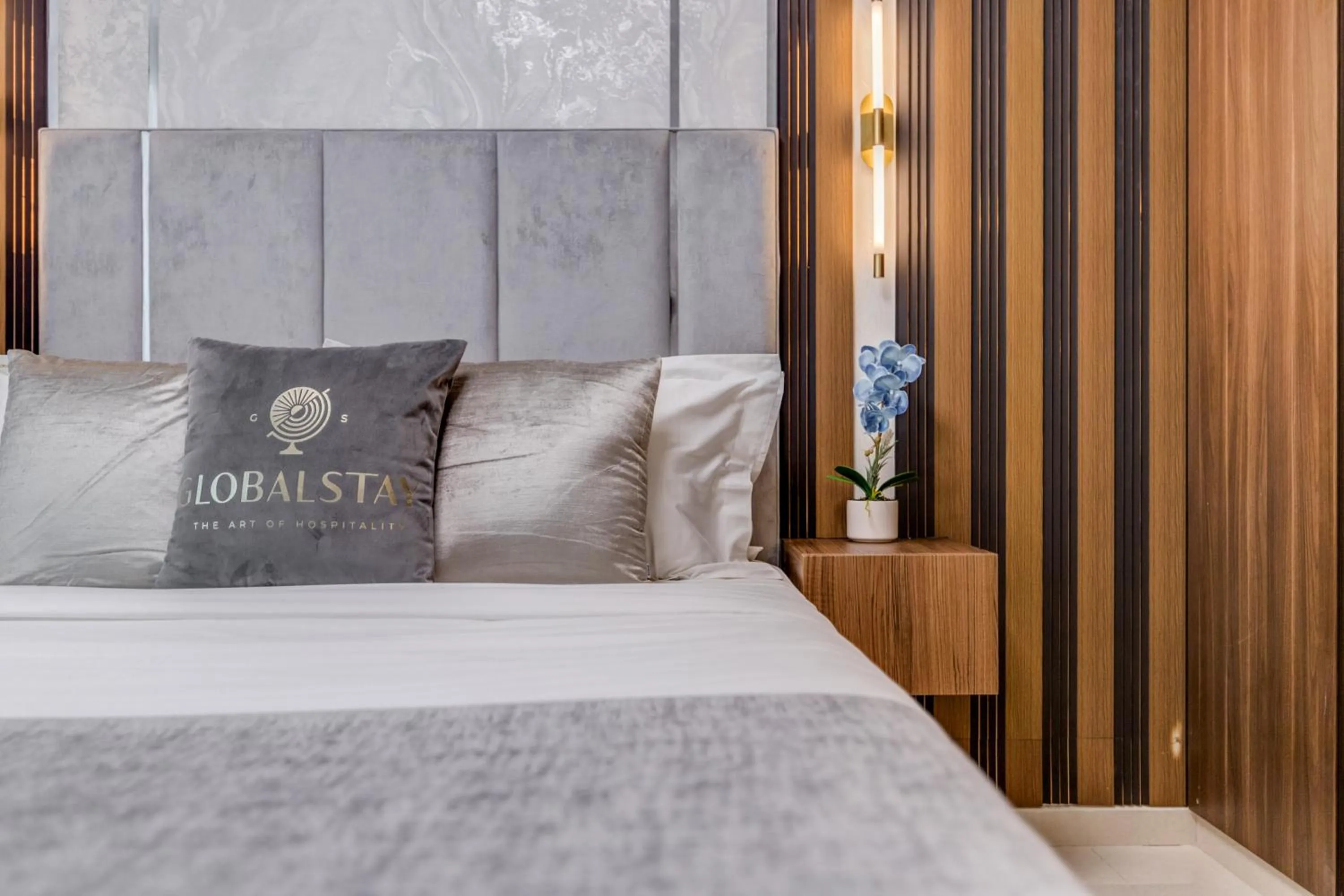 Bed in GLOBALSTAY. Luxury Apartments Near The Dubai Canal