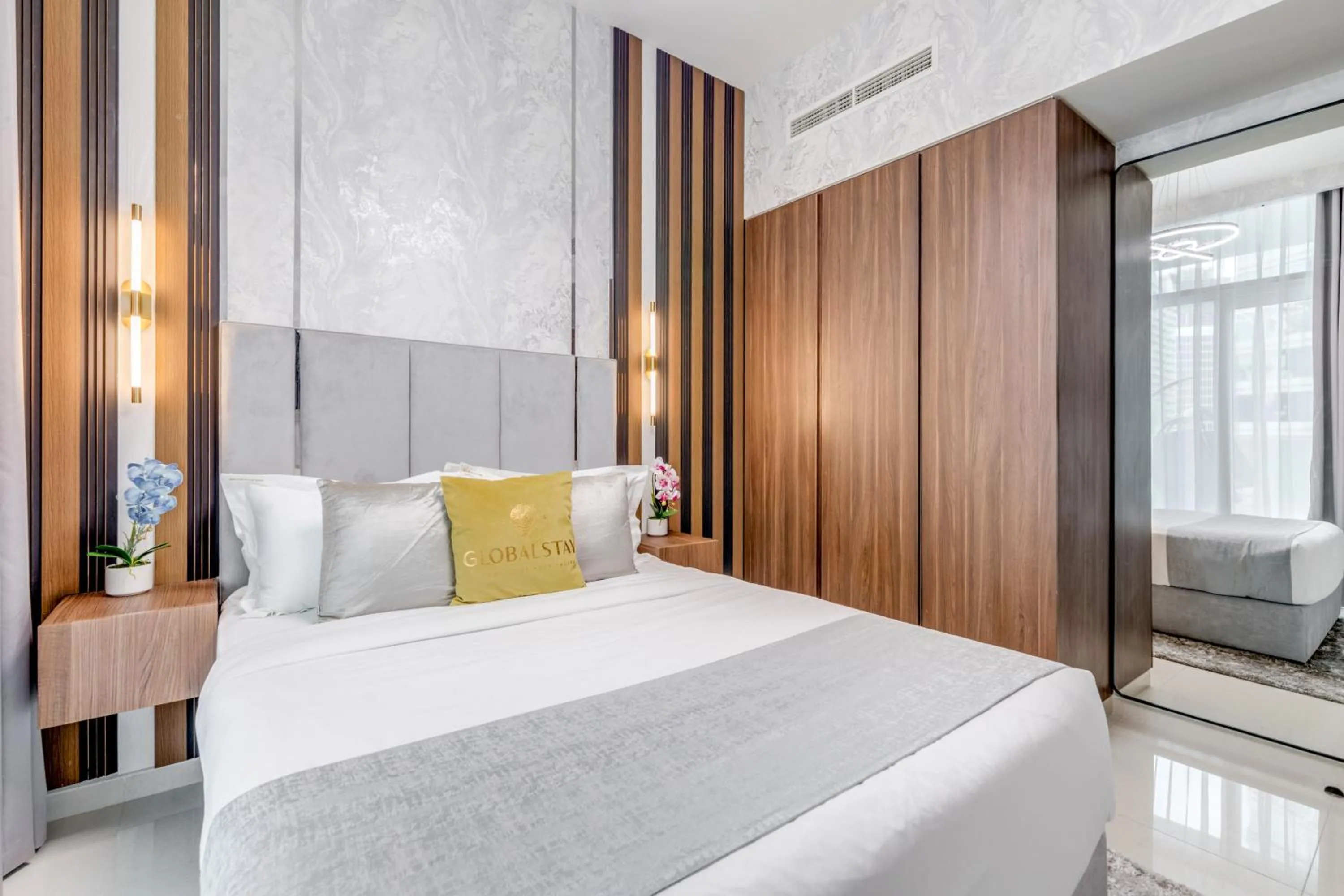 Bed in GLOBALSTAY. Luxury Apartments Near The Dubai Canal