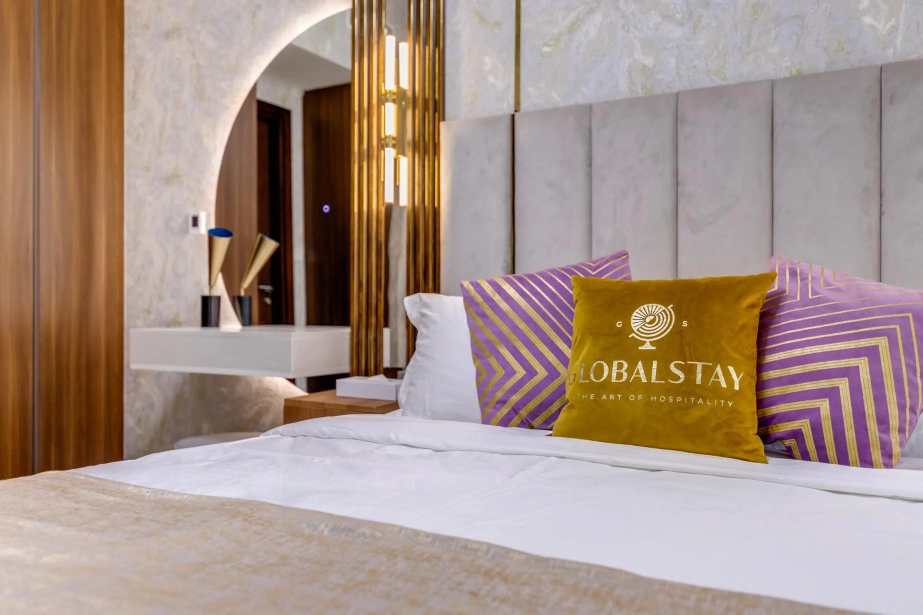 Bed in GLOBALSTAY. Luxury Apartments Near The Dubai Canal
