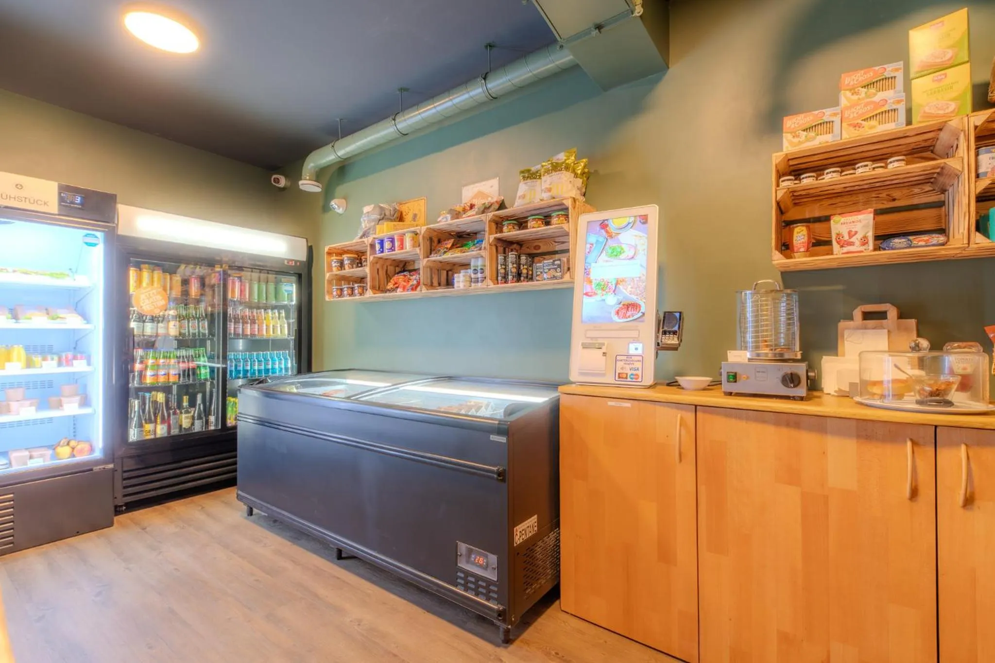 Food and drinks in Hannover - PHIL & MAX Hotels und Apartments Messe