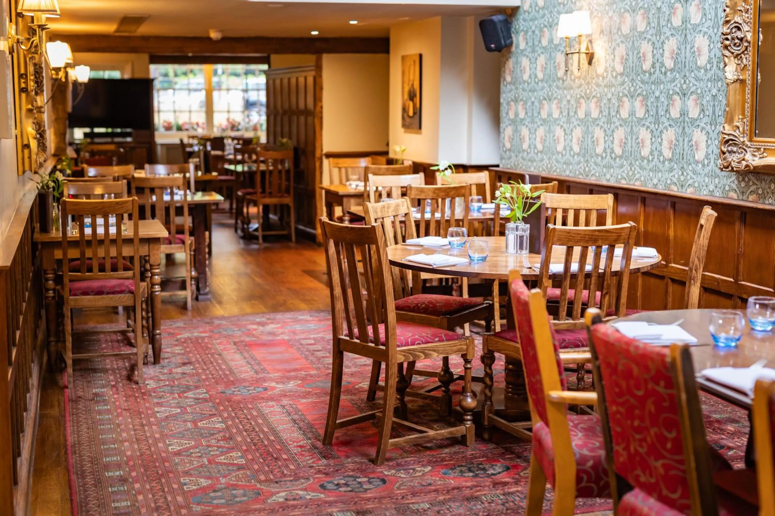 Restaurant/places to eat in The Red Lion Hotel