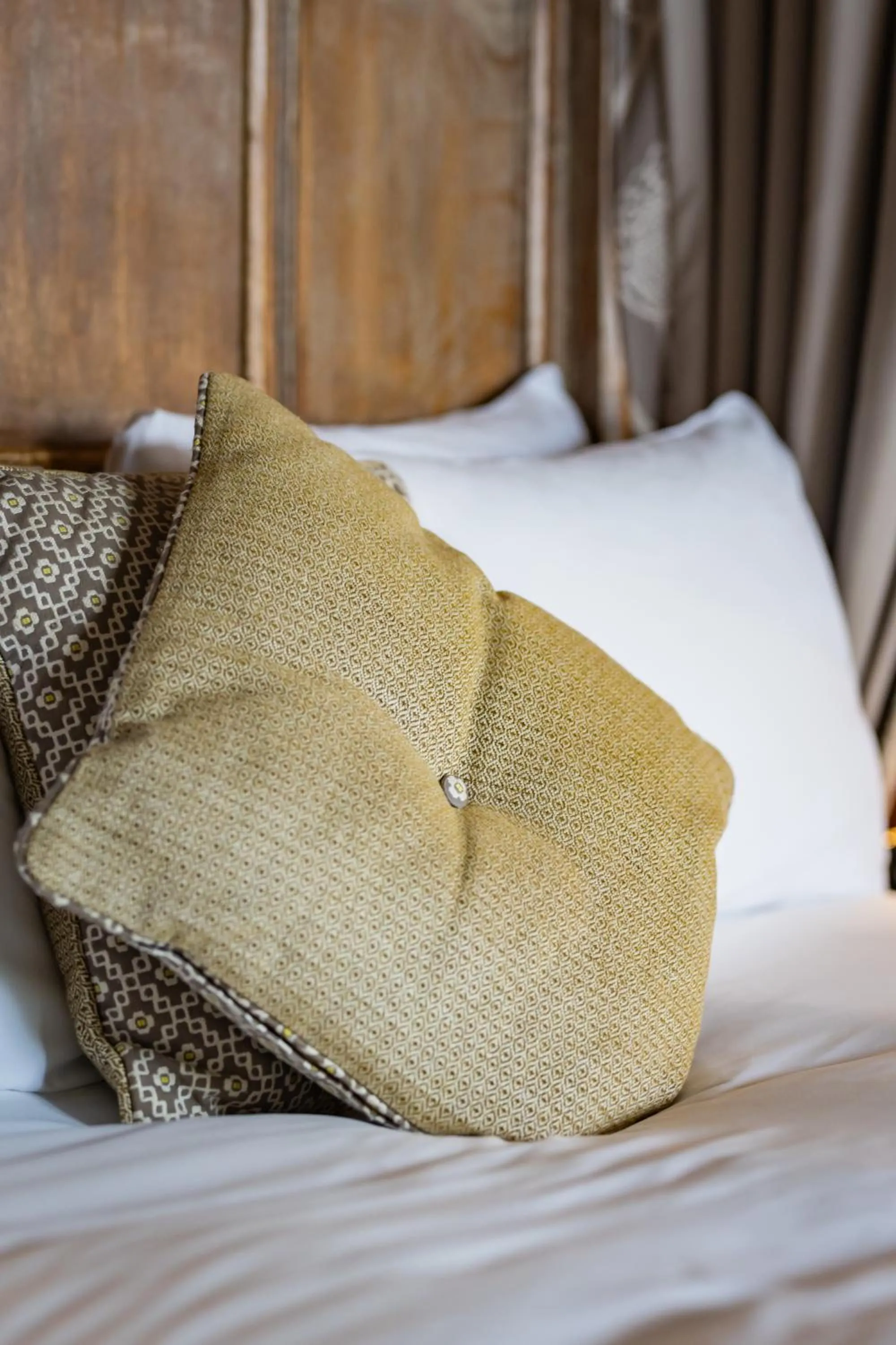 Decorative detail, Bed in The Red Lion Hotel