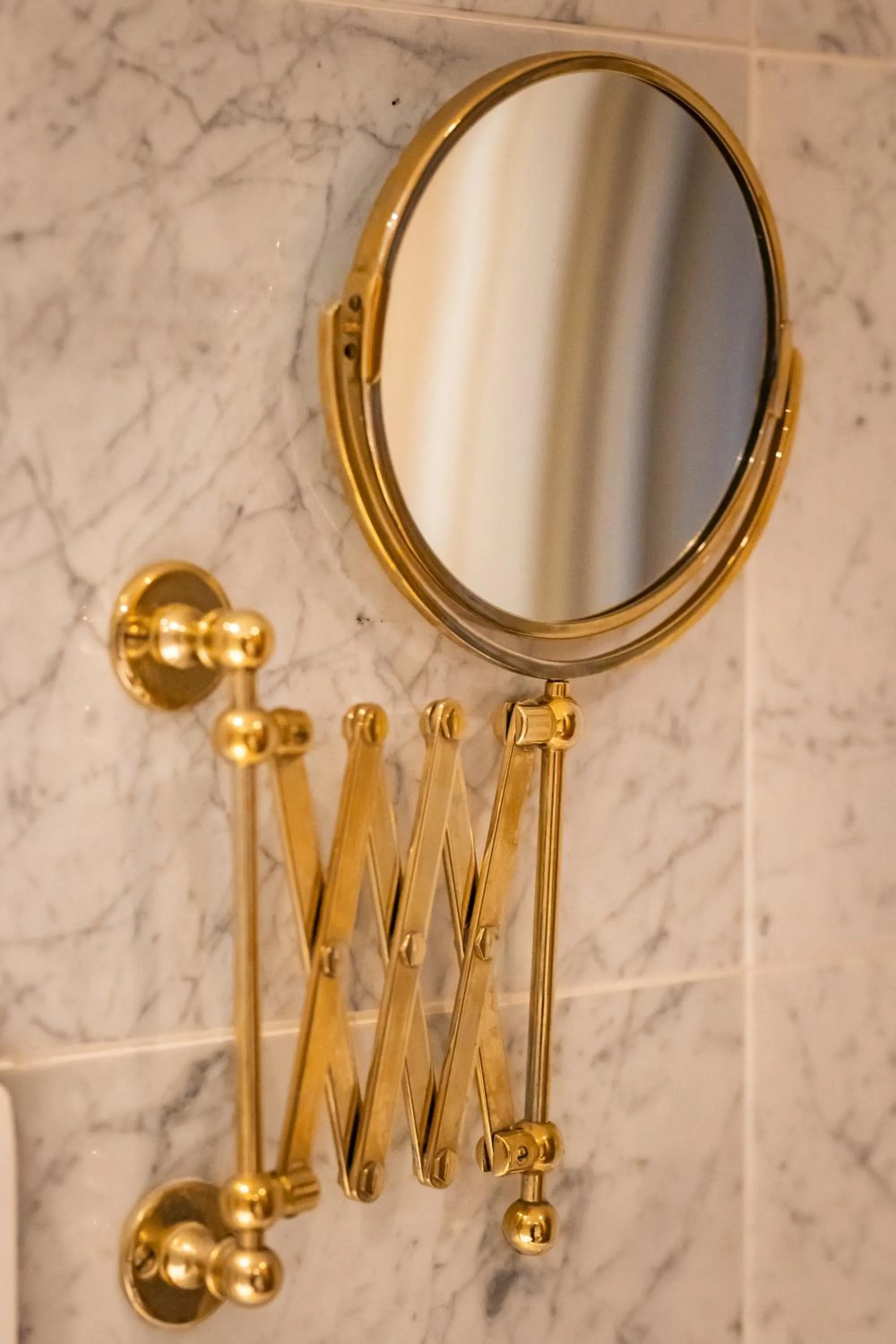 Bathroom in The Red Lion Hotel