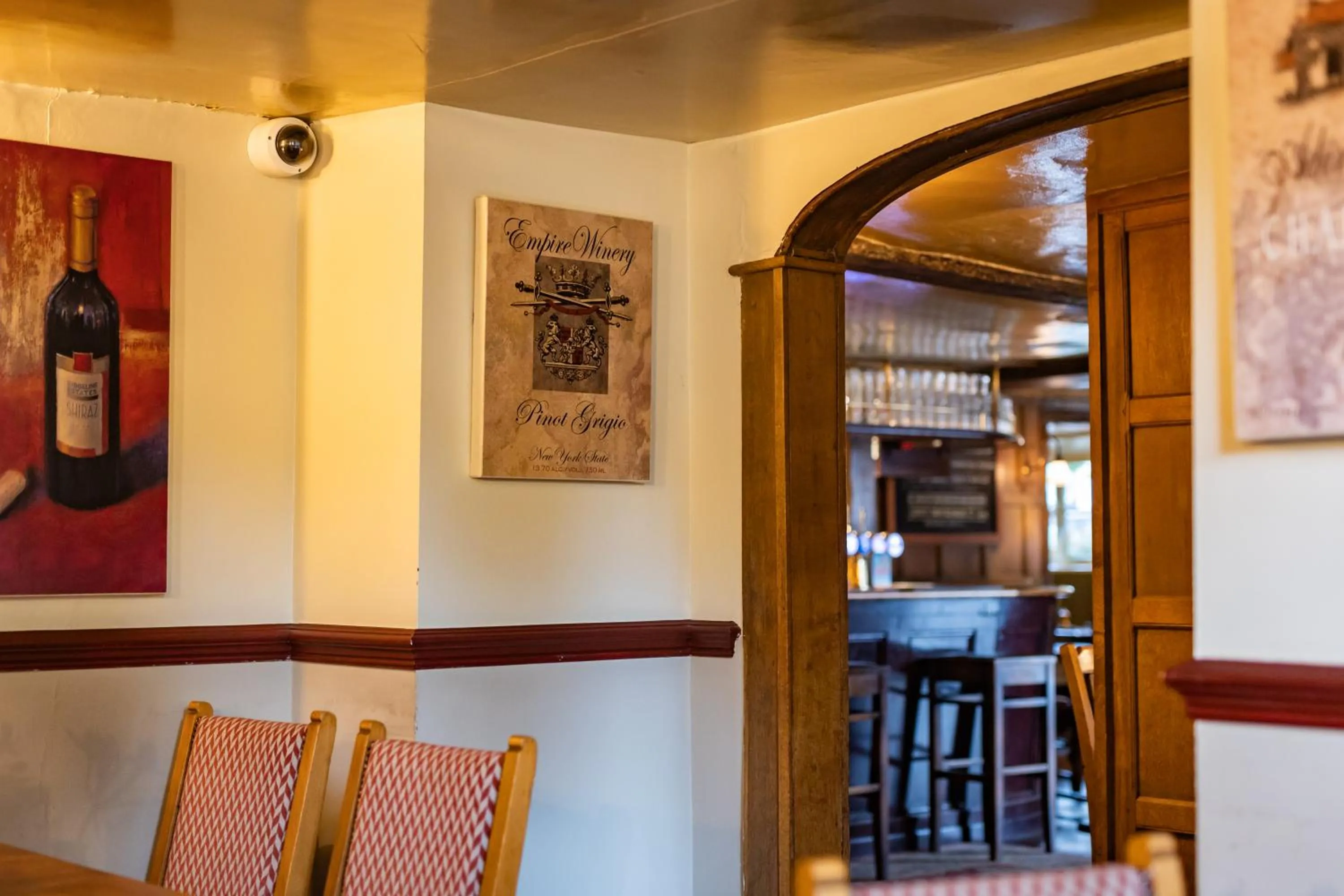 Restaurant/places to eat in The Red Lion Hotel