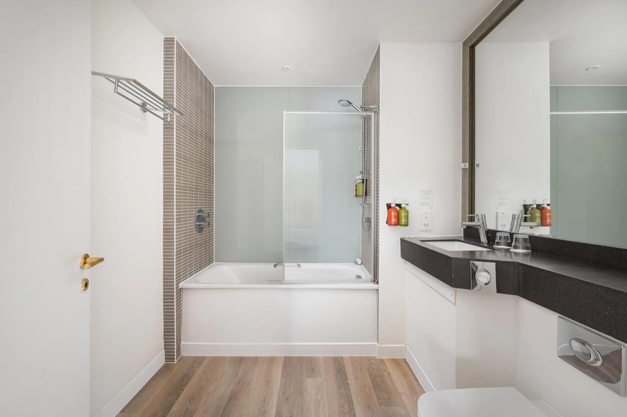 Photo of the whole room in Holiday Inn Glasgow - East Kilbride by IHG