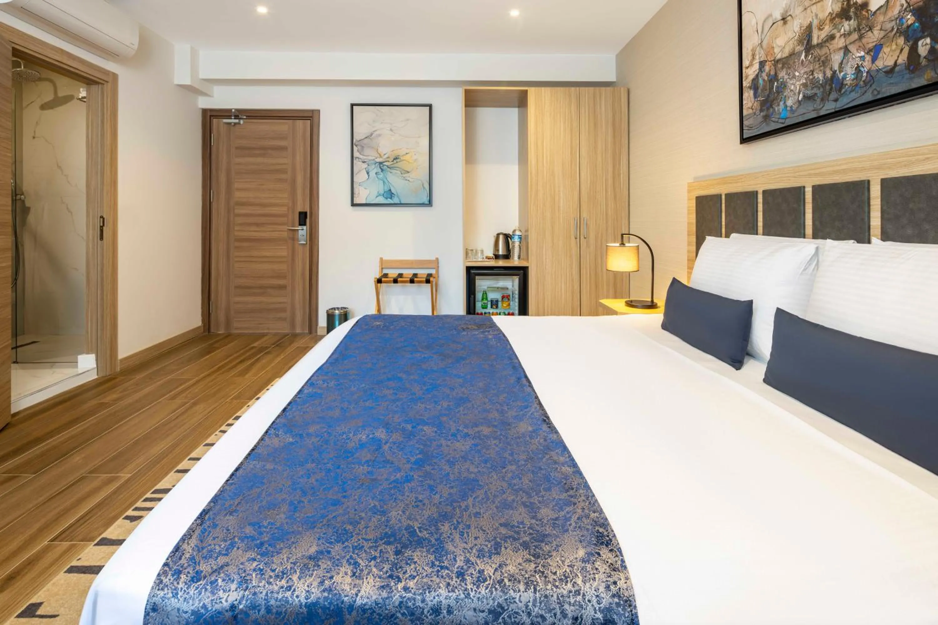 Photo of the whole room, Bed in The Capri Hotel Osmanbey