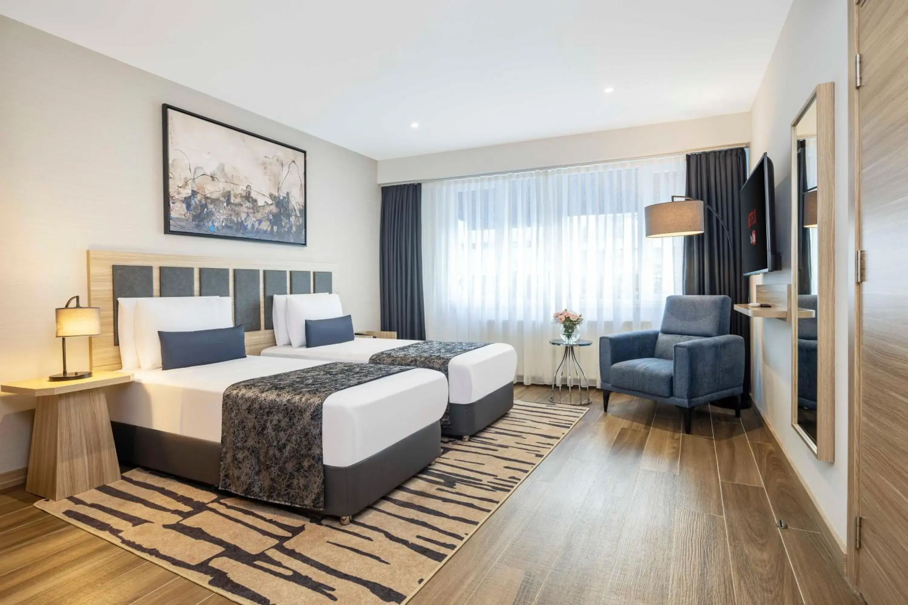 Superior Double Room in The Capri Hotel Osmanbey Superior Double Room in The Capri Hotel Osmanbey