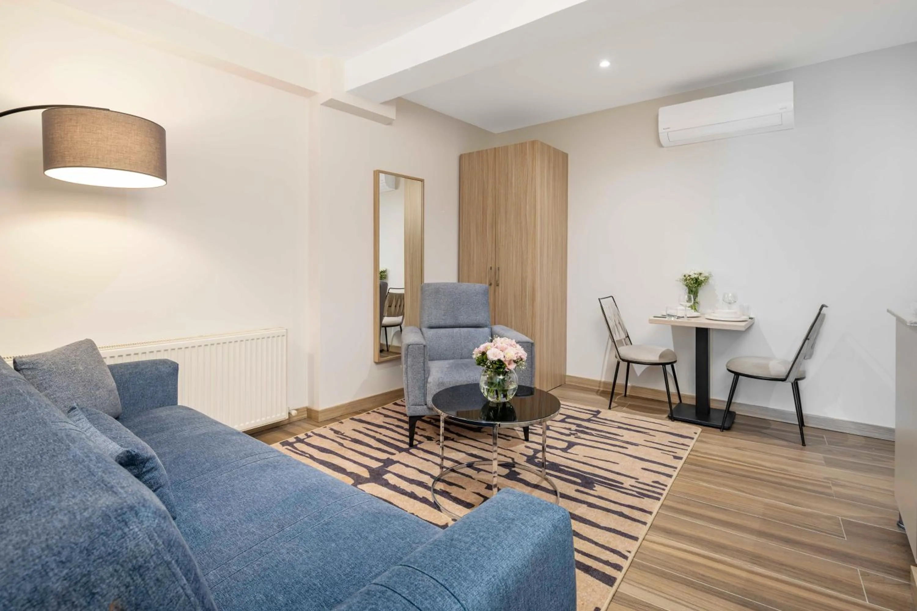 Living room in The Capri Hotel Osmanbey