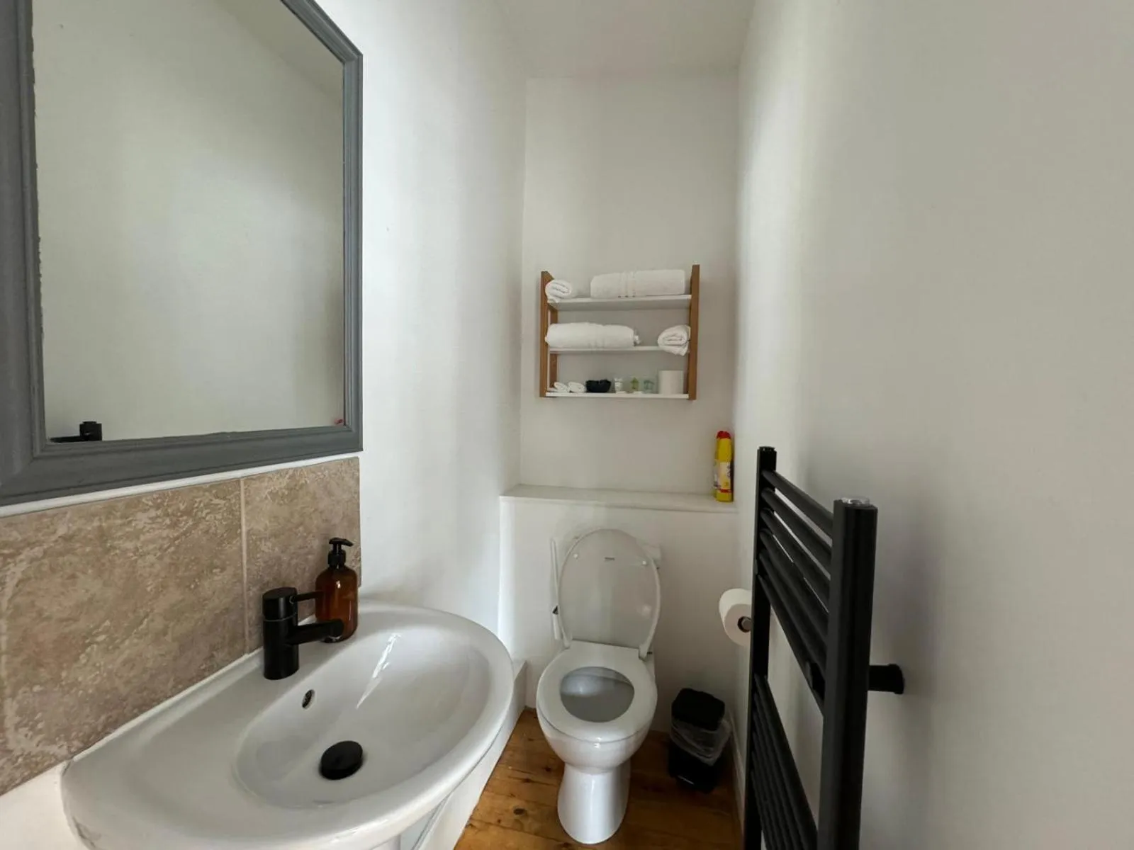 Property building in The George Inn at Tideswell