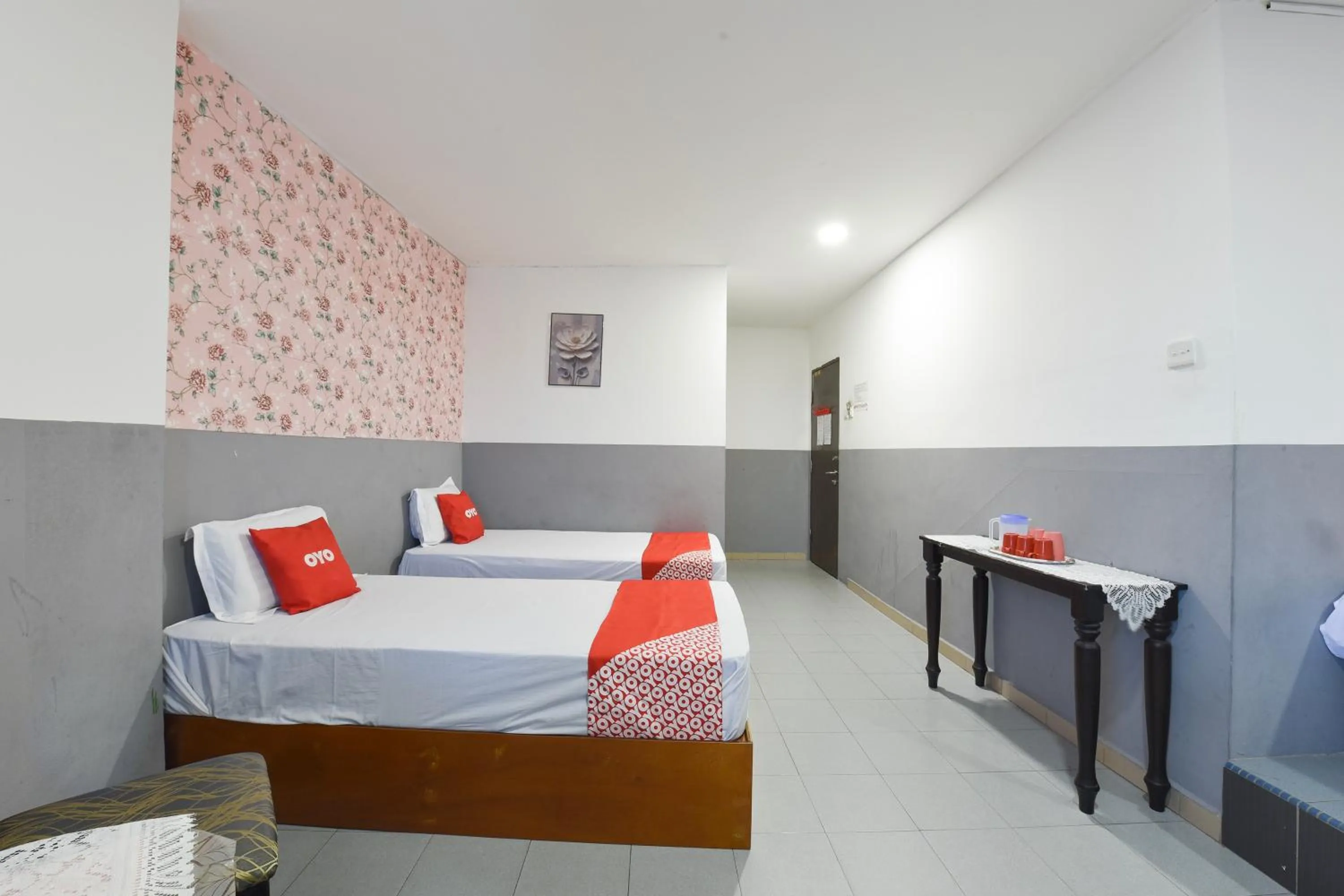 Bedroom, Bed in Hotel O Indah