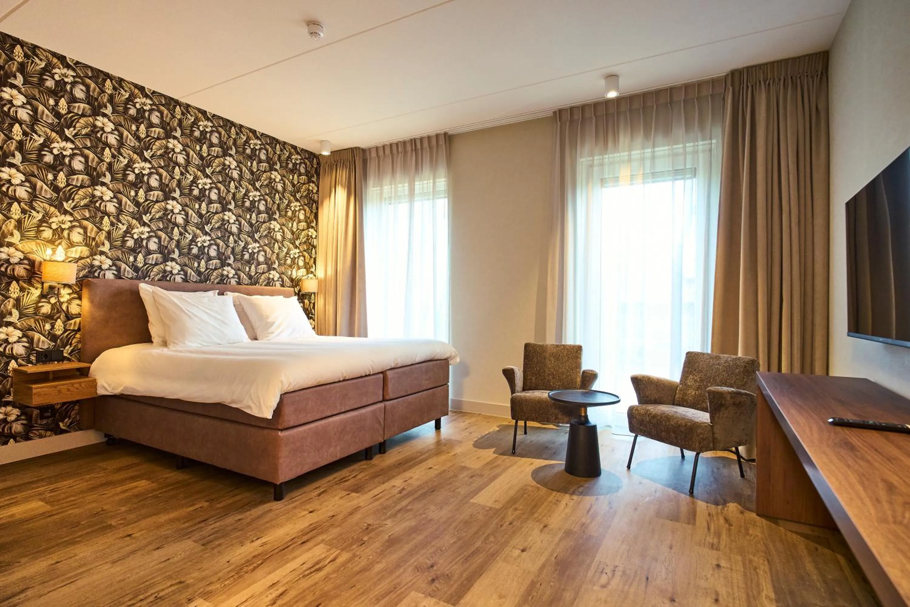 Photo of the whole room, Bed in Eilandhotel Texel - Nieuw geopend hotel