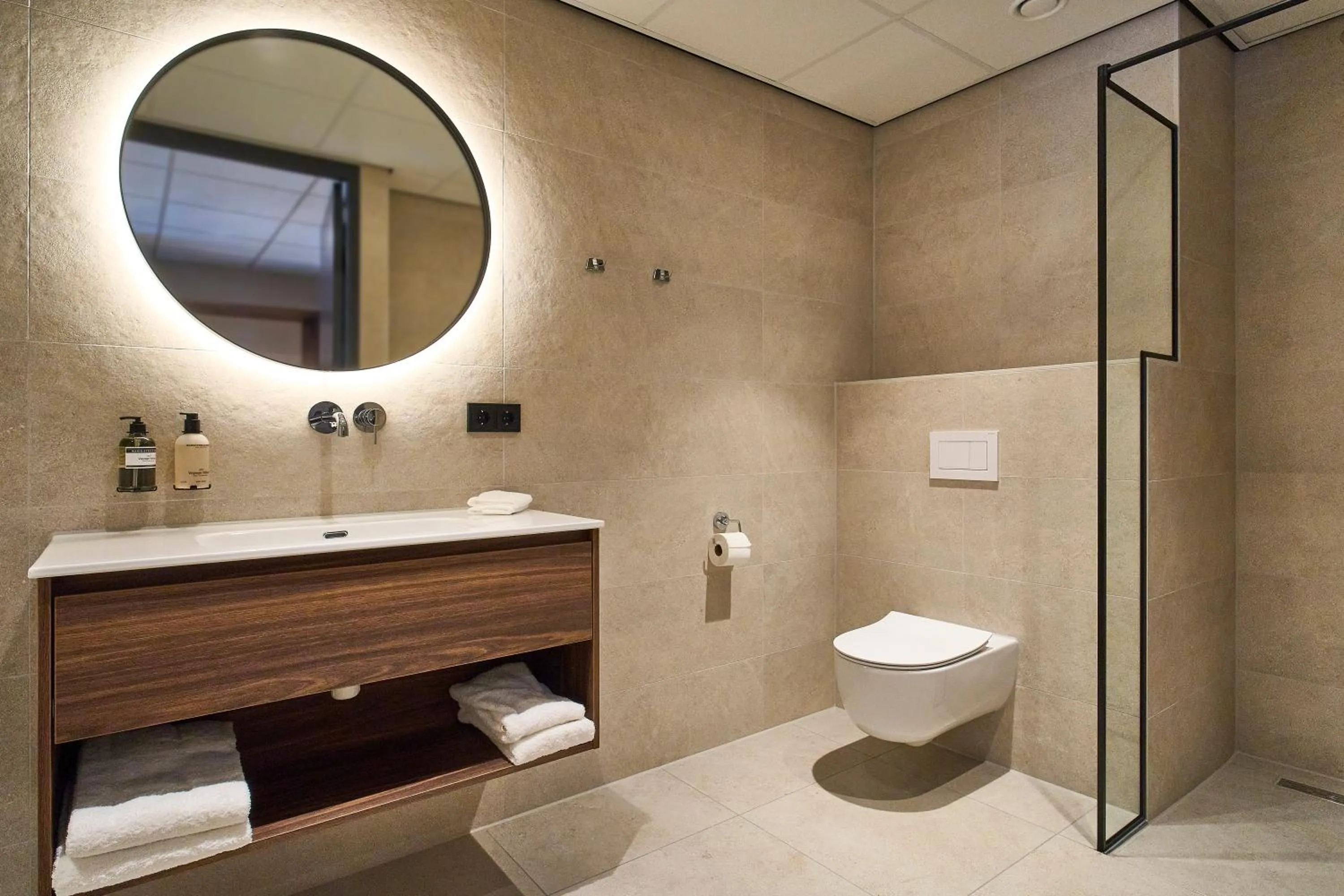 Toilet in Eilandhotel Texel - Nieuw geopend hotel