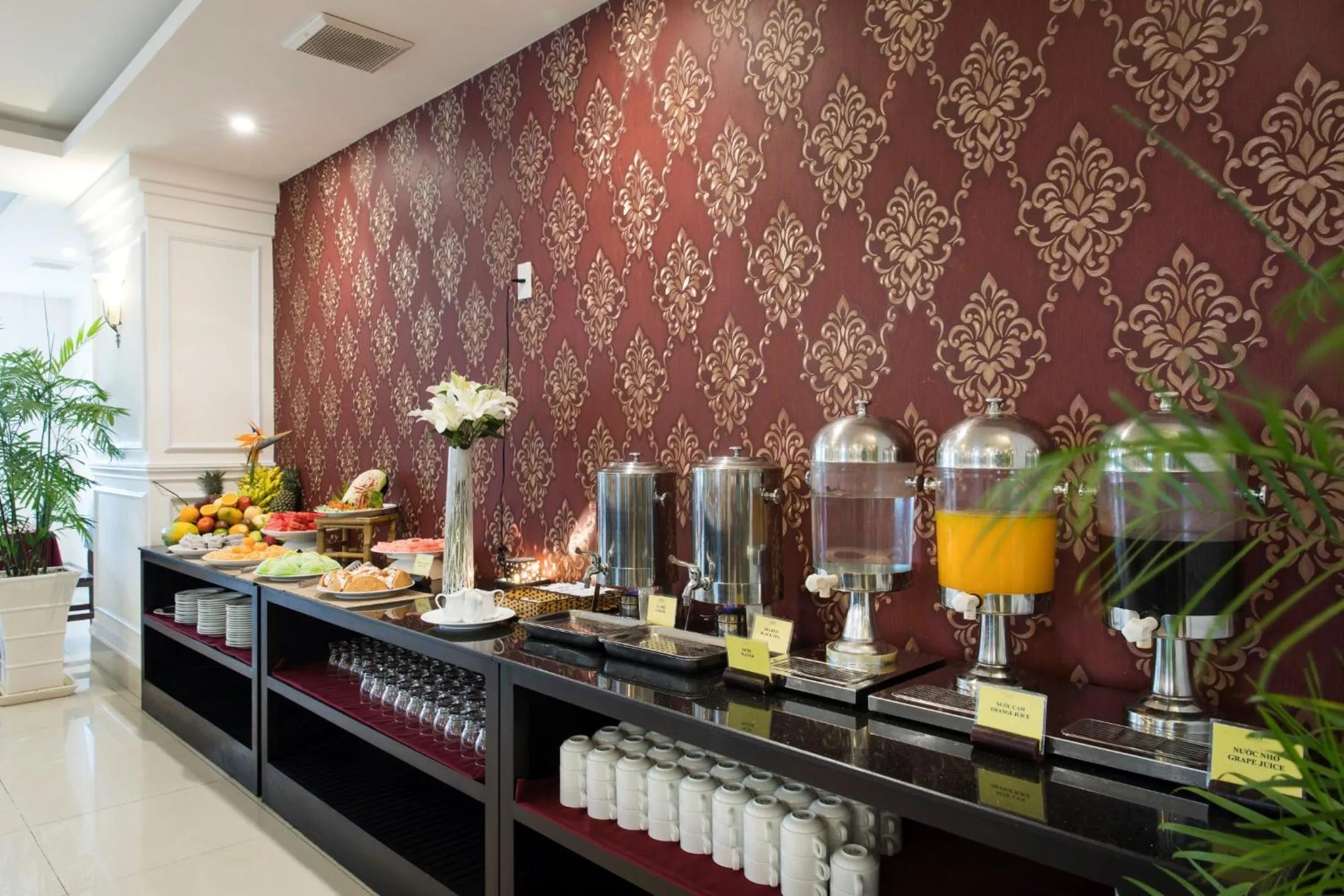 Restaurant/places to eat in Edele Hotel Nha Trang Beach