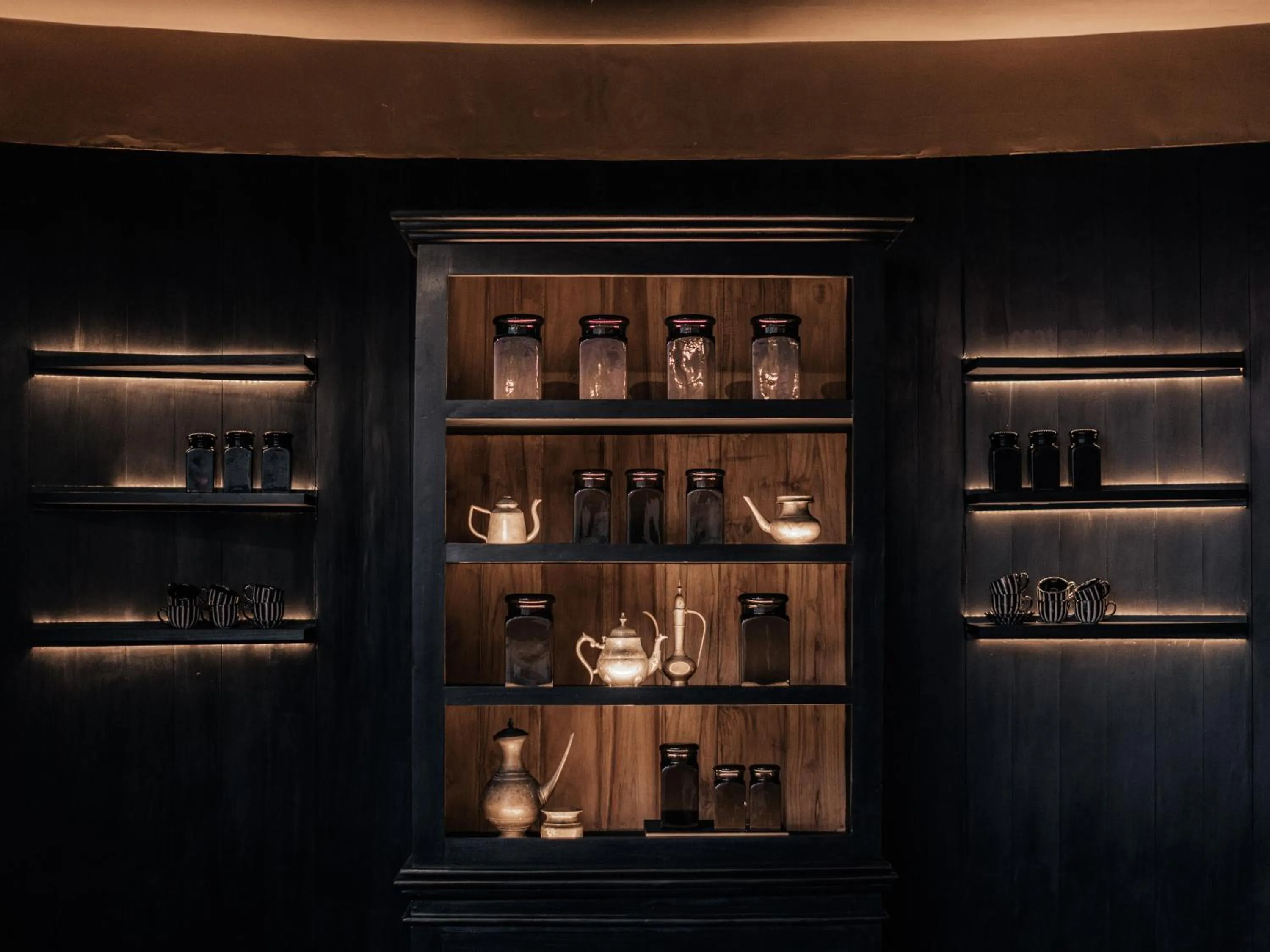 Lounge or bar in Sun Siyam Pasikudah