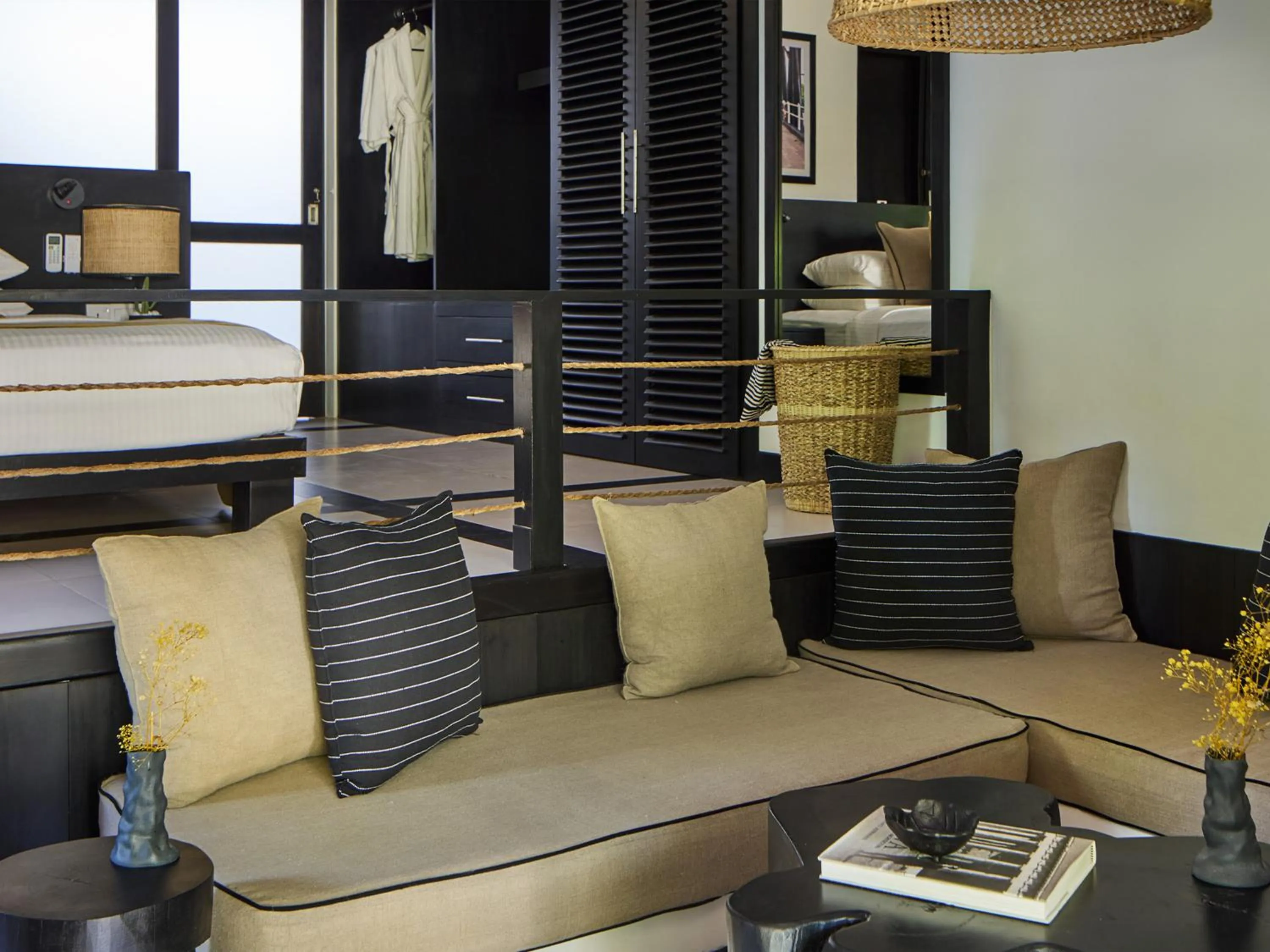 Seating area in Sun Siyam Pasikudah