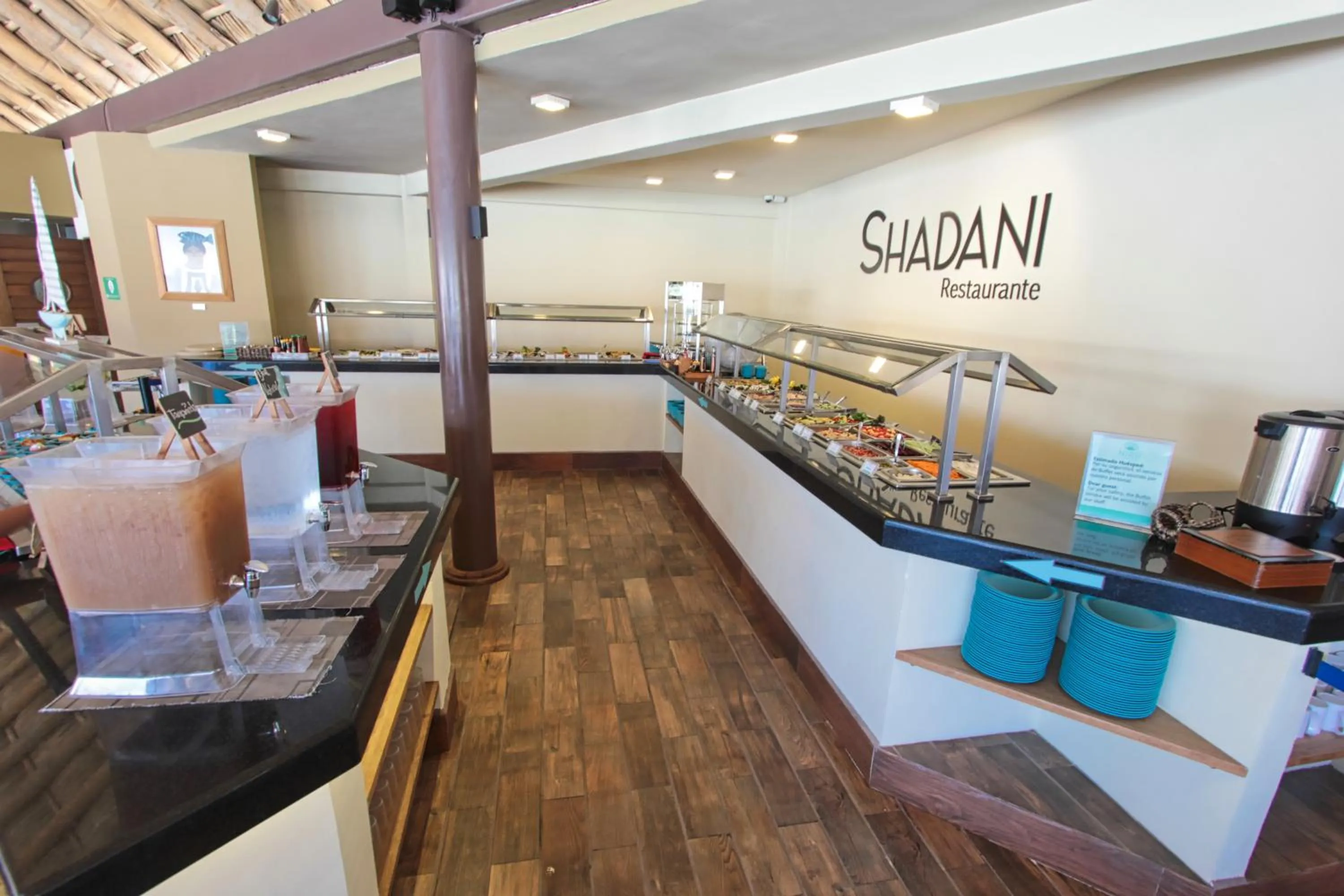 Restaurant/places to eat in Nirú Ocean Suites by Binniguenda