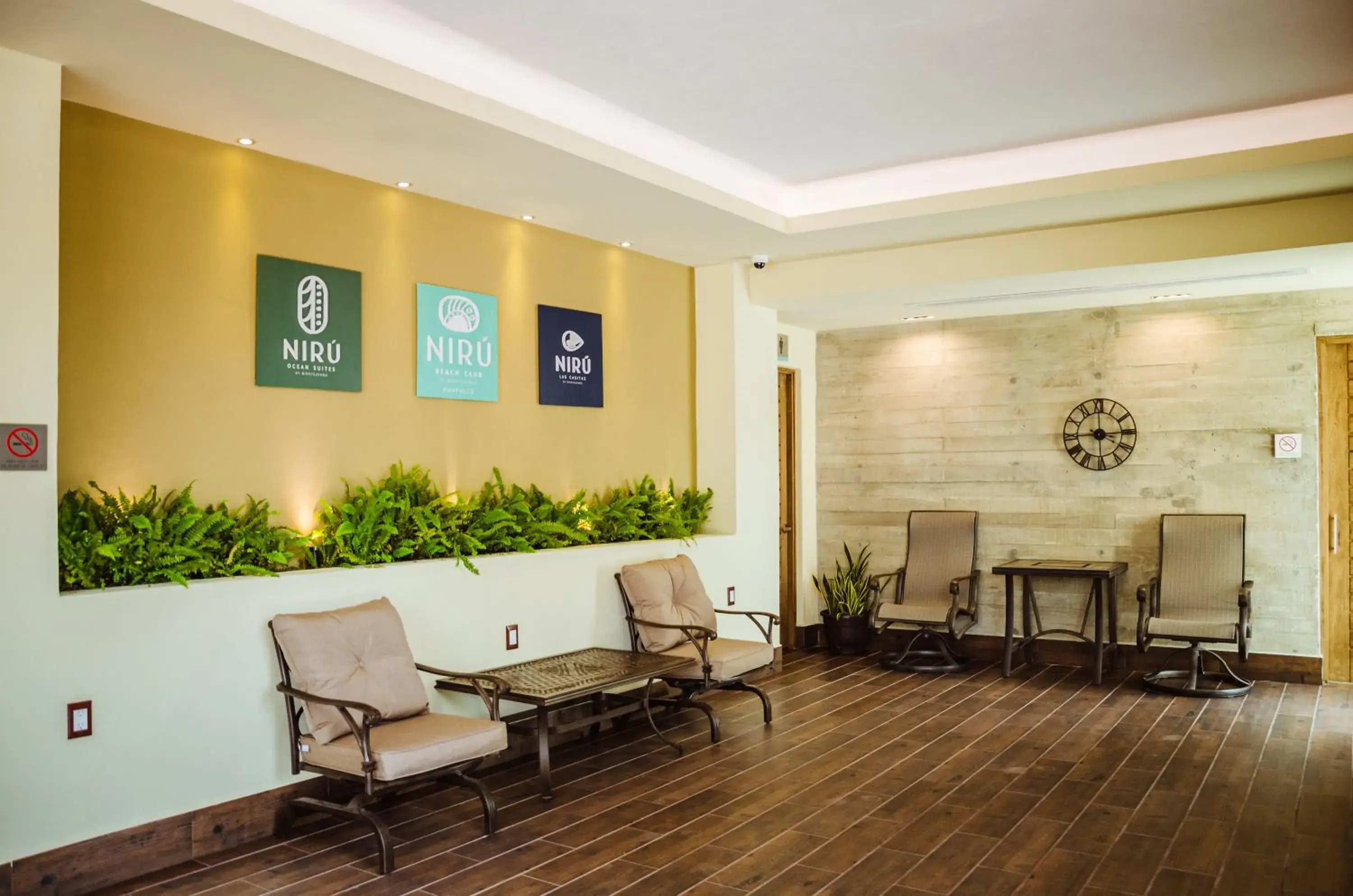 Living room in Nirú Ocean Suites by Binniguenda Living room in Nirú Ocean Suites by Binniguenda