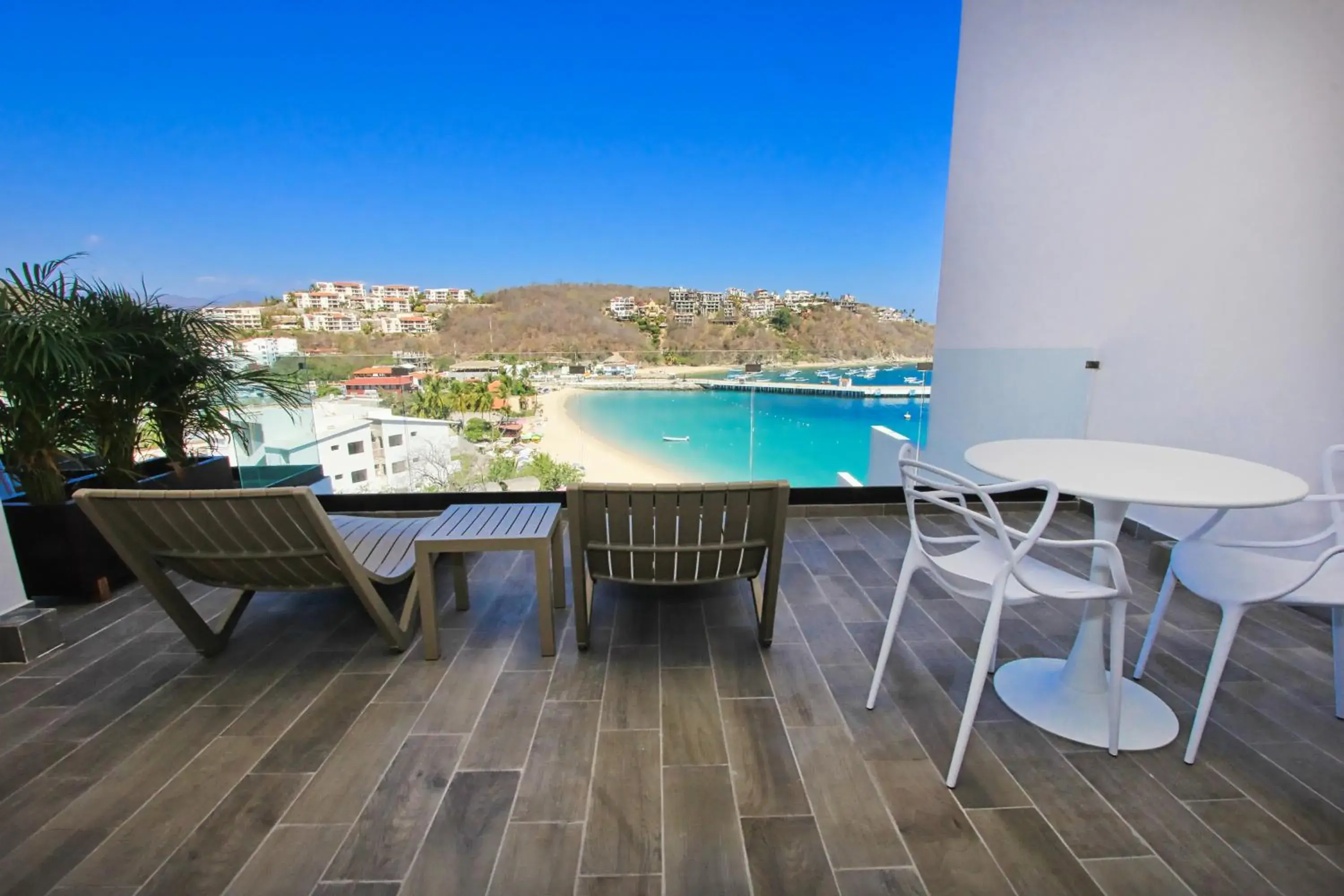 Sea view in Nirú Ocean Suites by Binniguenda Sea view in Nirú Ocean Suites by Binniguenda