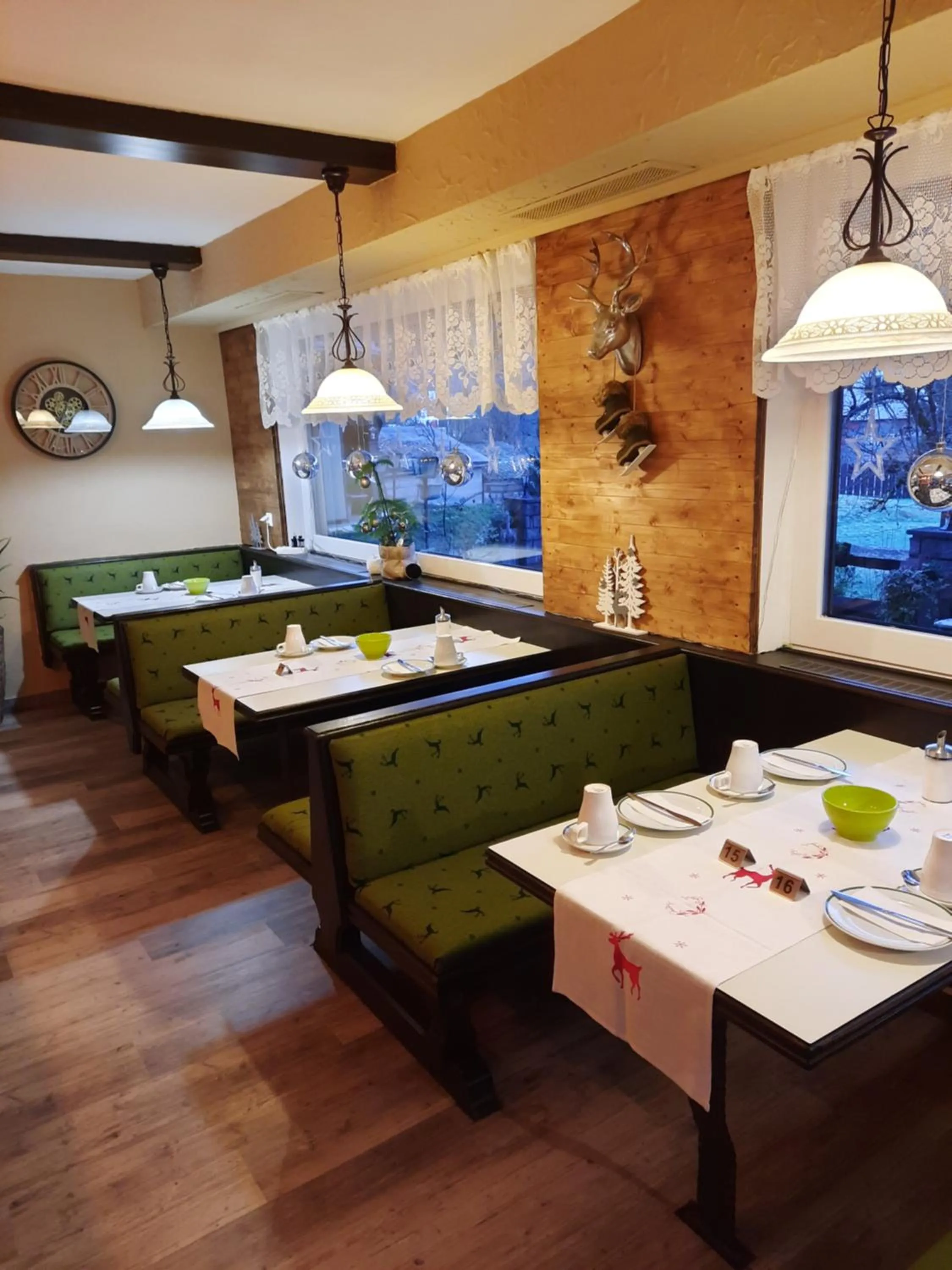 Restaurant/places to eat in Pension Leprich