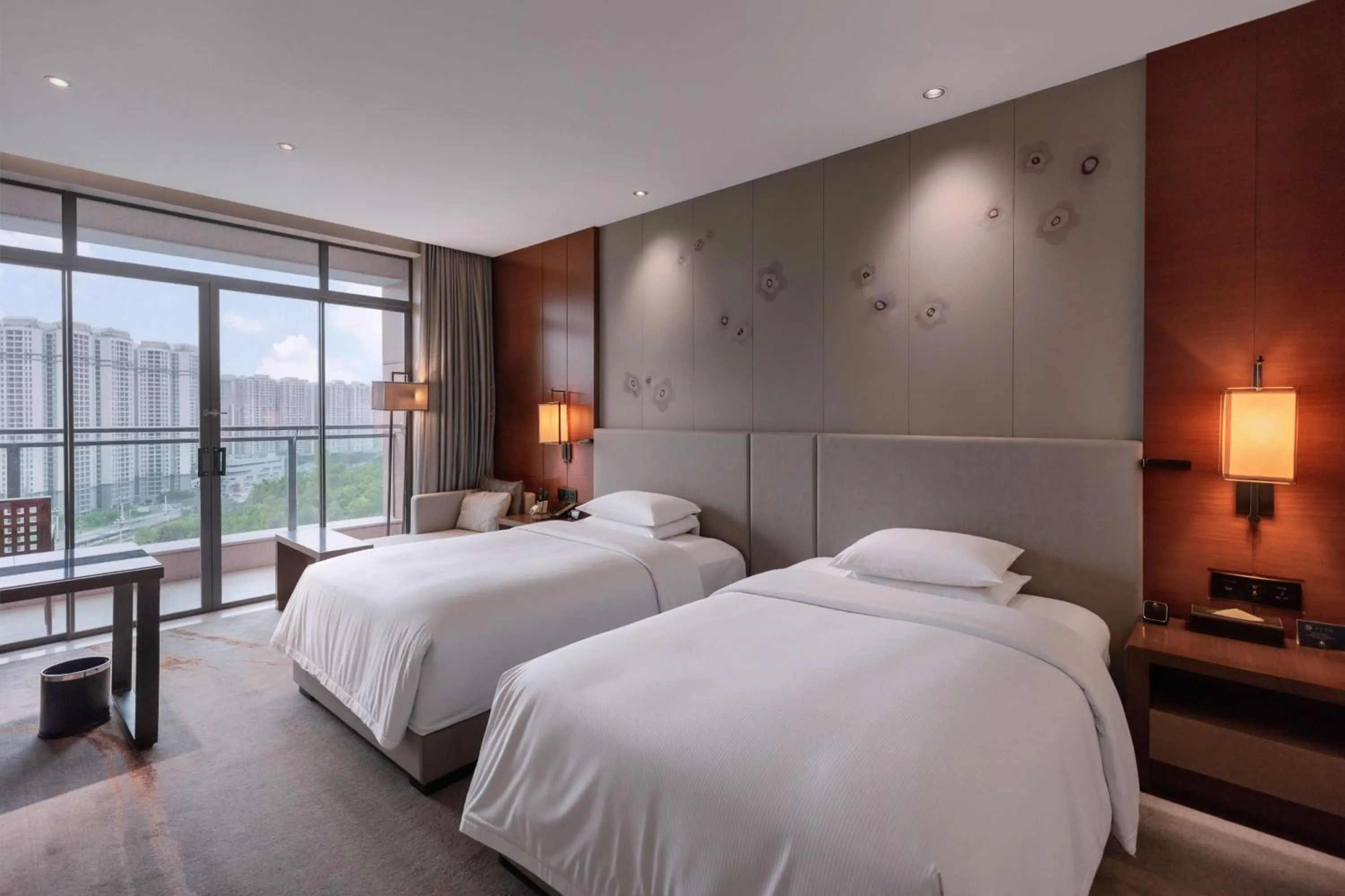Bed in DoubleTree by Hilton Guangzhou Science City-Free Shuttle Bus Service During Canton Fair Period